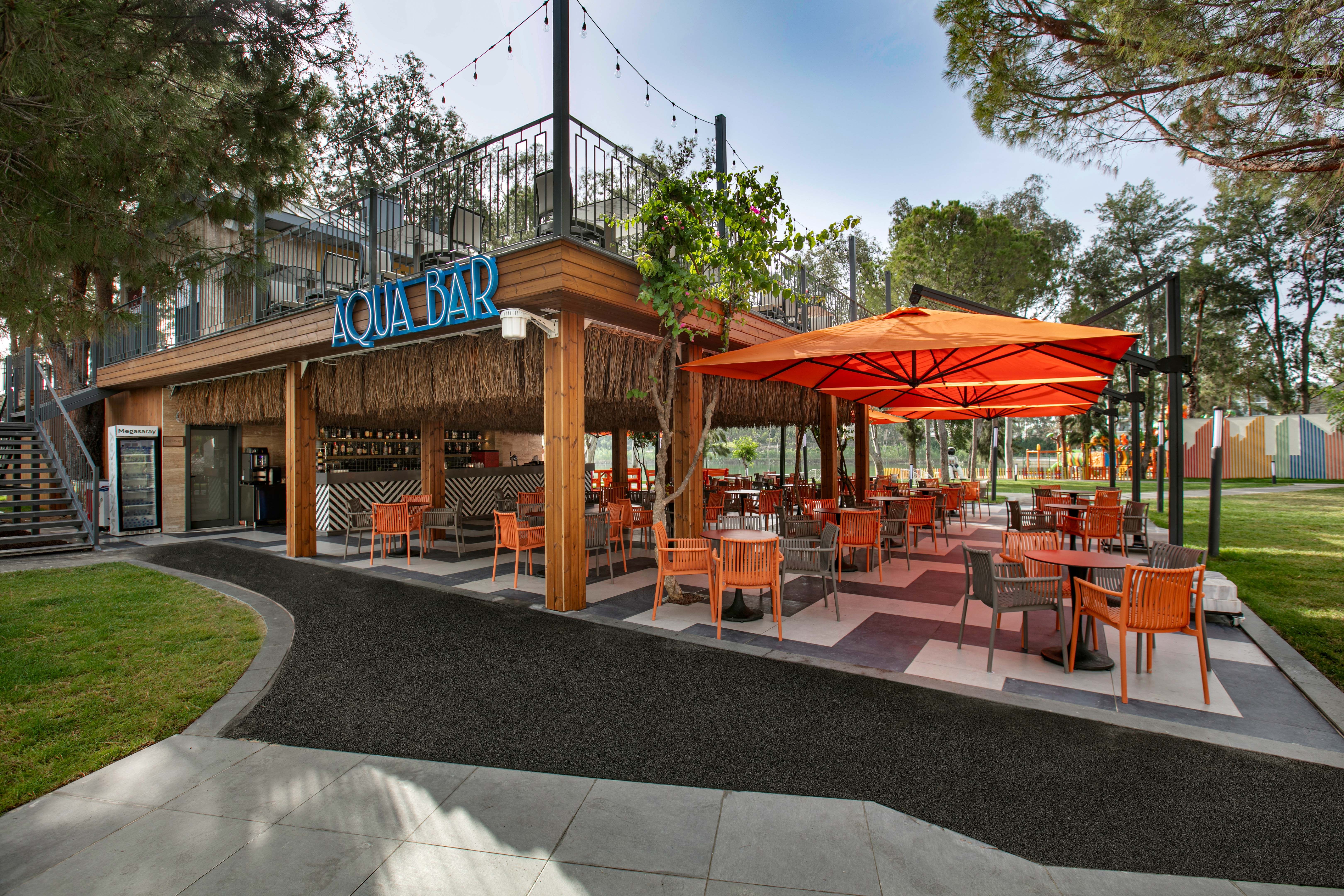 Aqua Bar