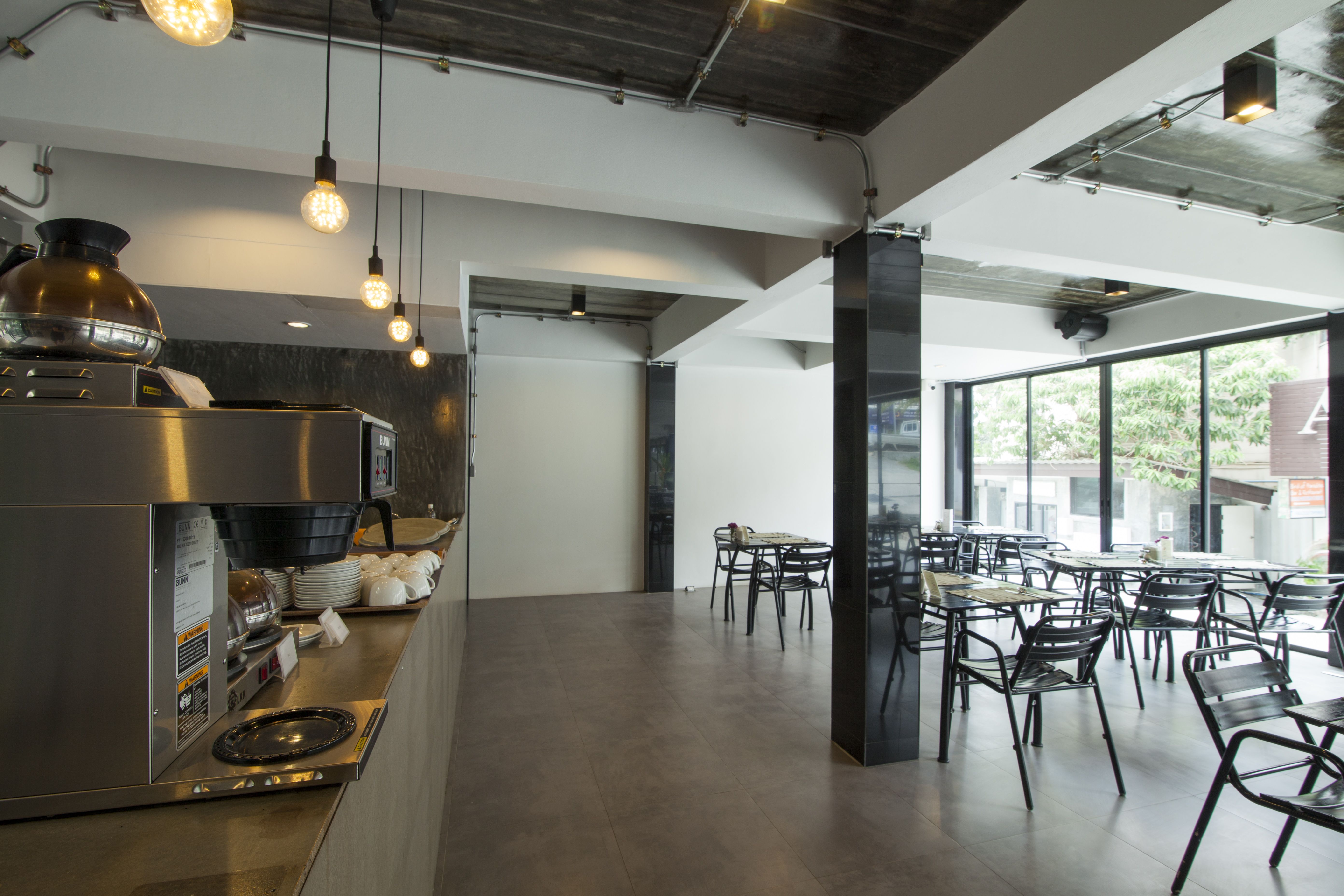 Bird Of Paradise Restaurant