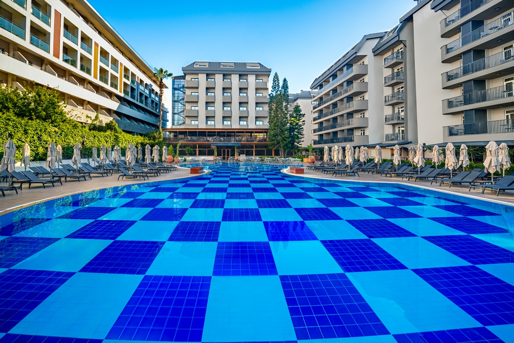 Piscina deschisă