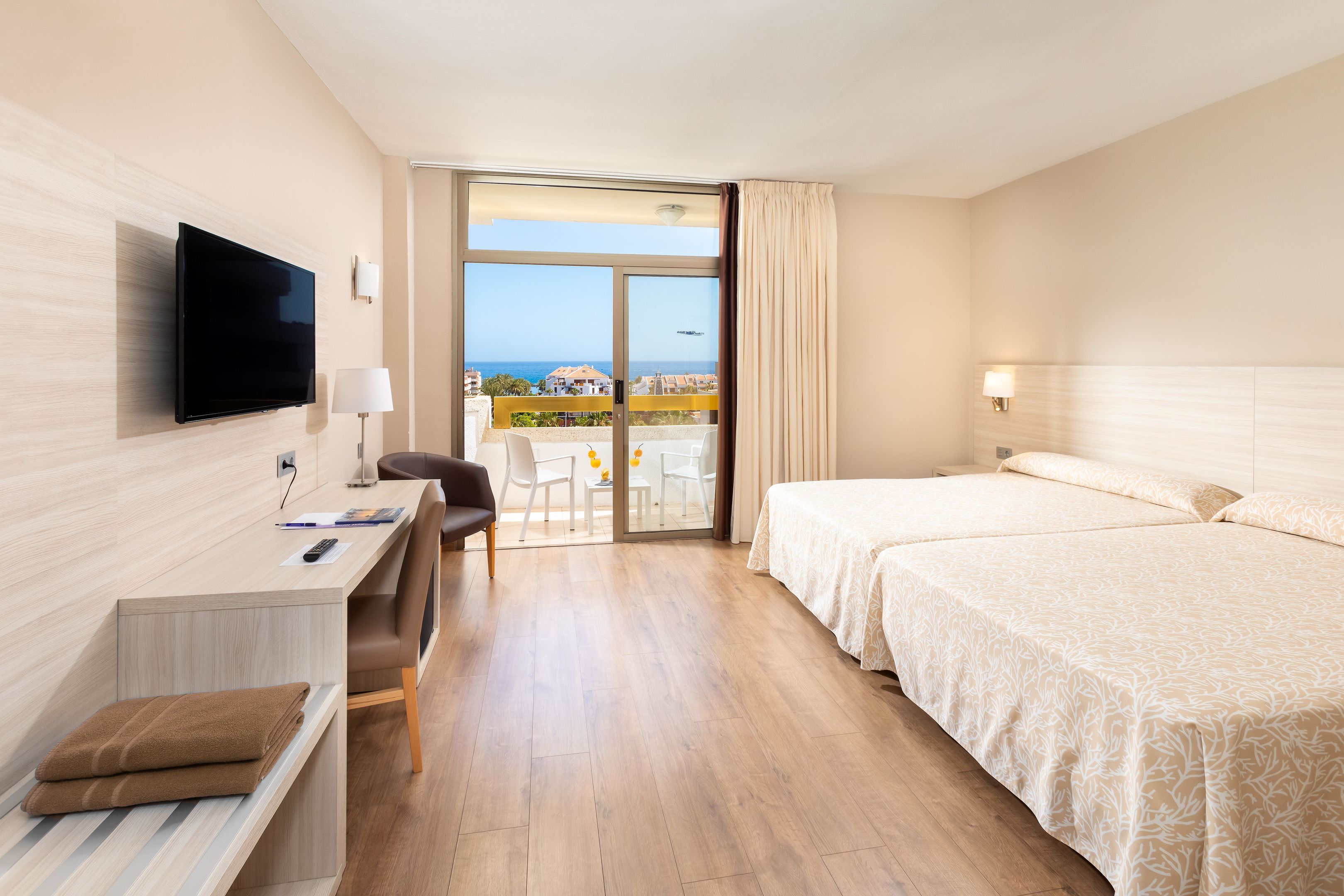ROOM STANDARD