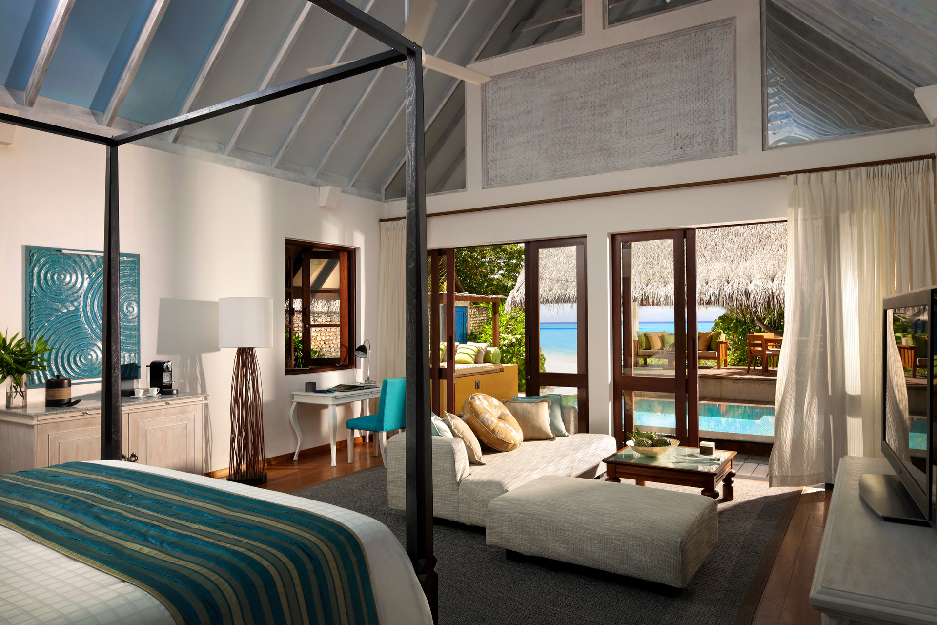TWO-BEDROOM OCEANFRONT BUNGALOW WITH POOL