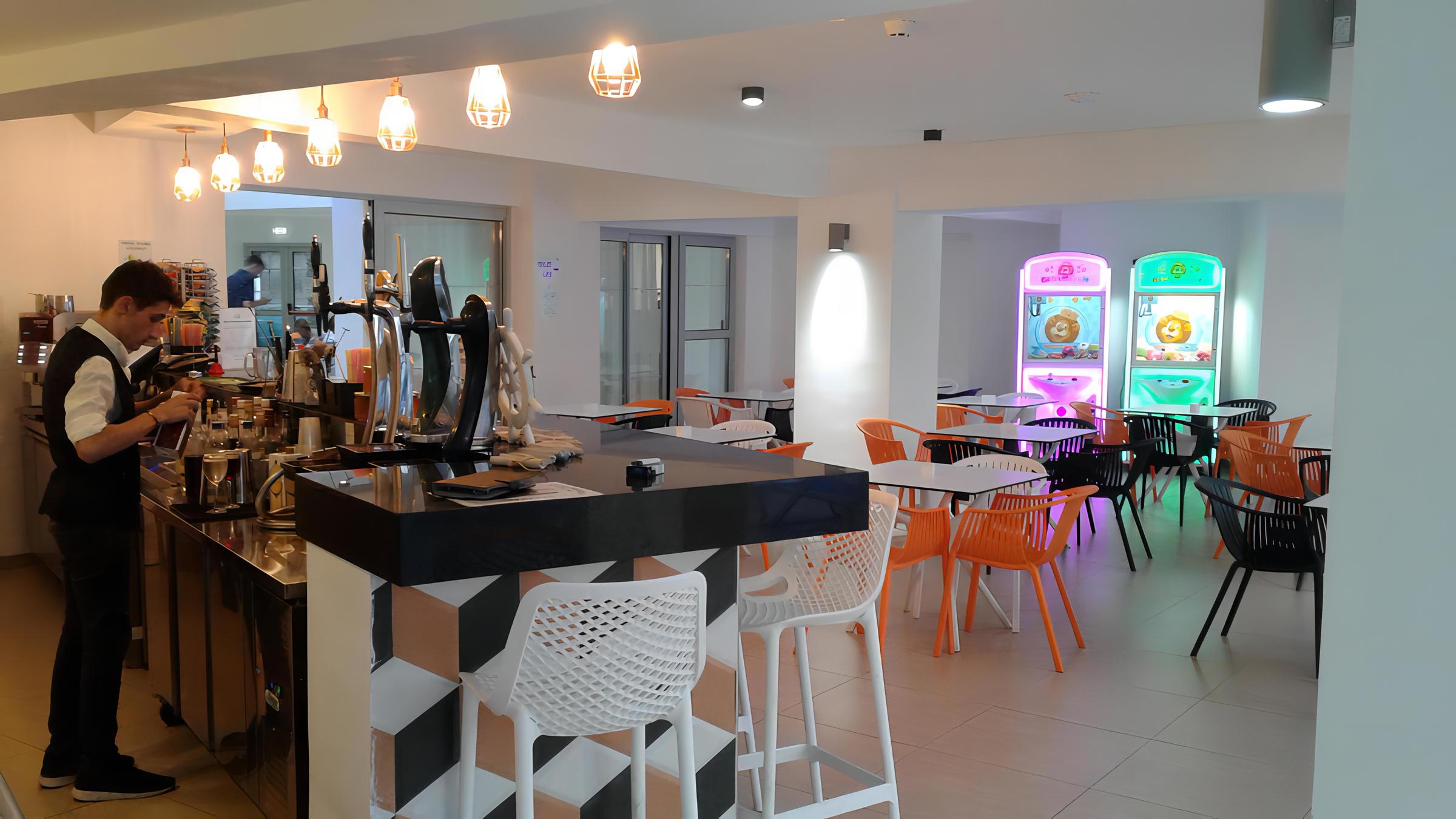 lobby bar 