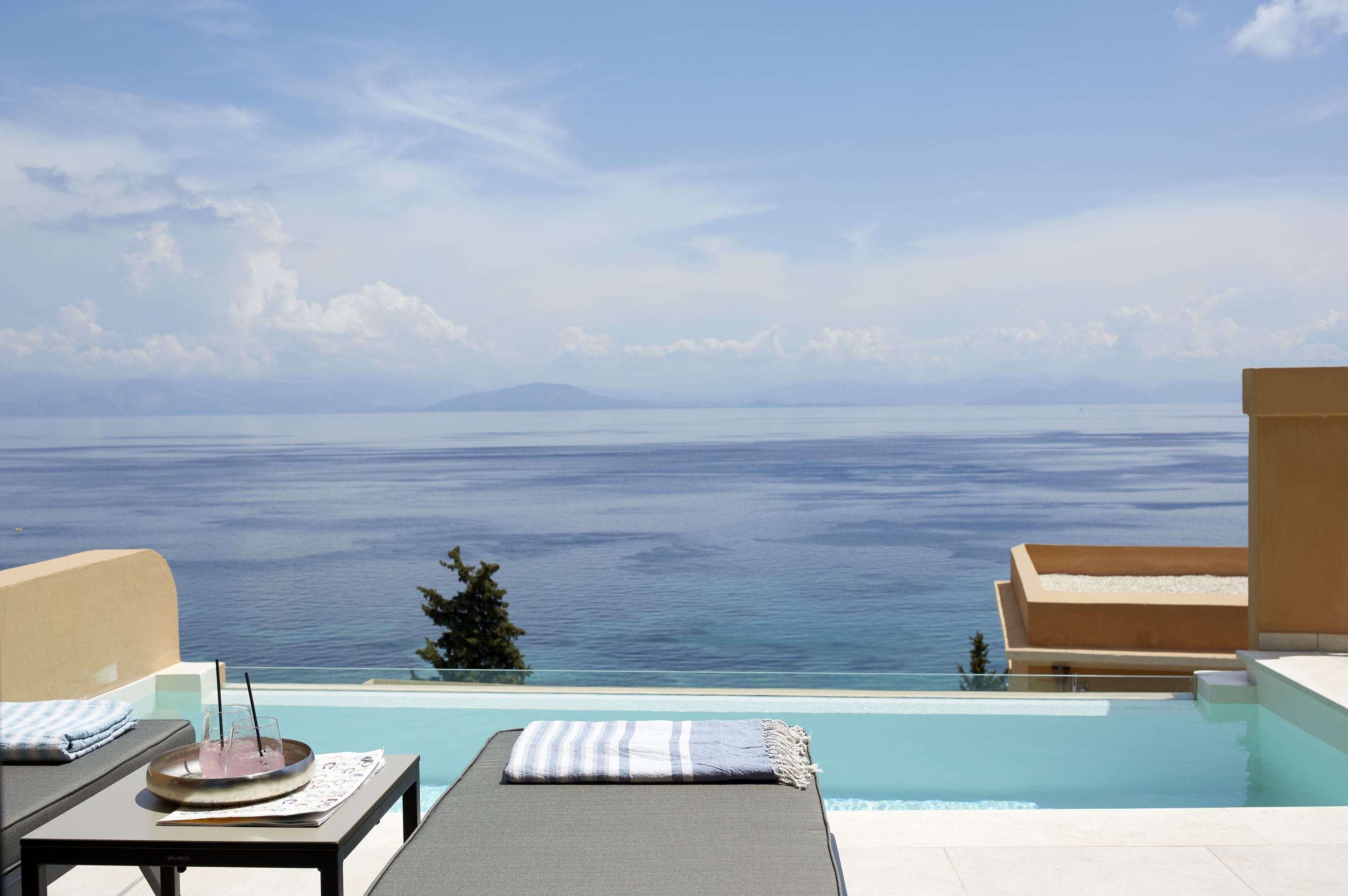 Deluxe Suite Private Pool Sea View