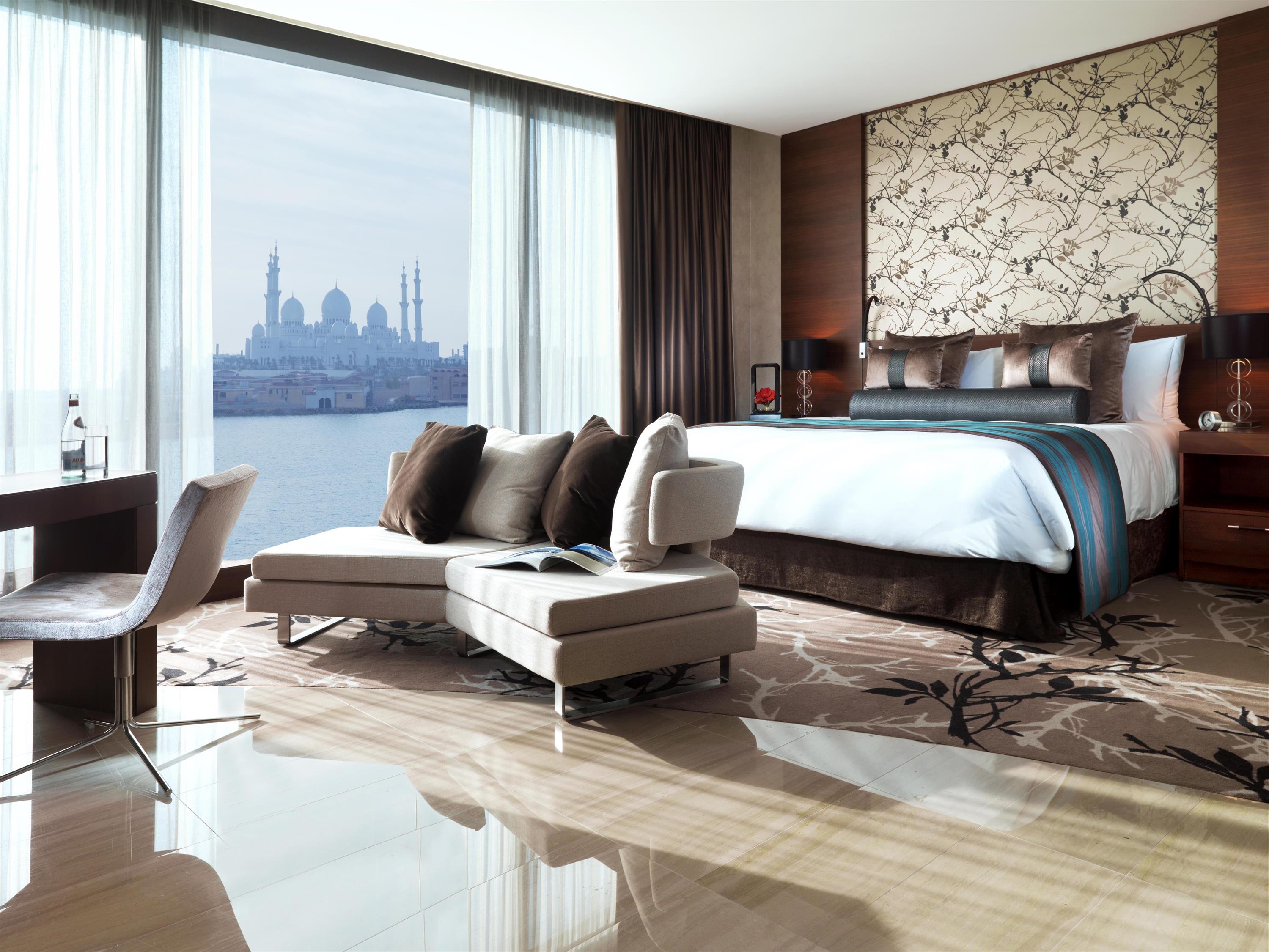 FAIRMONT VIEW ROOM
