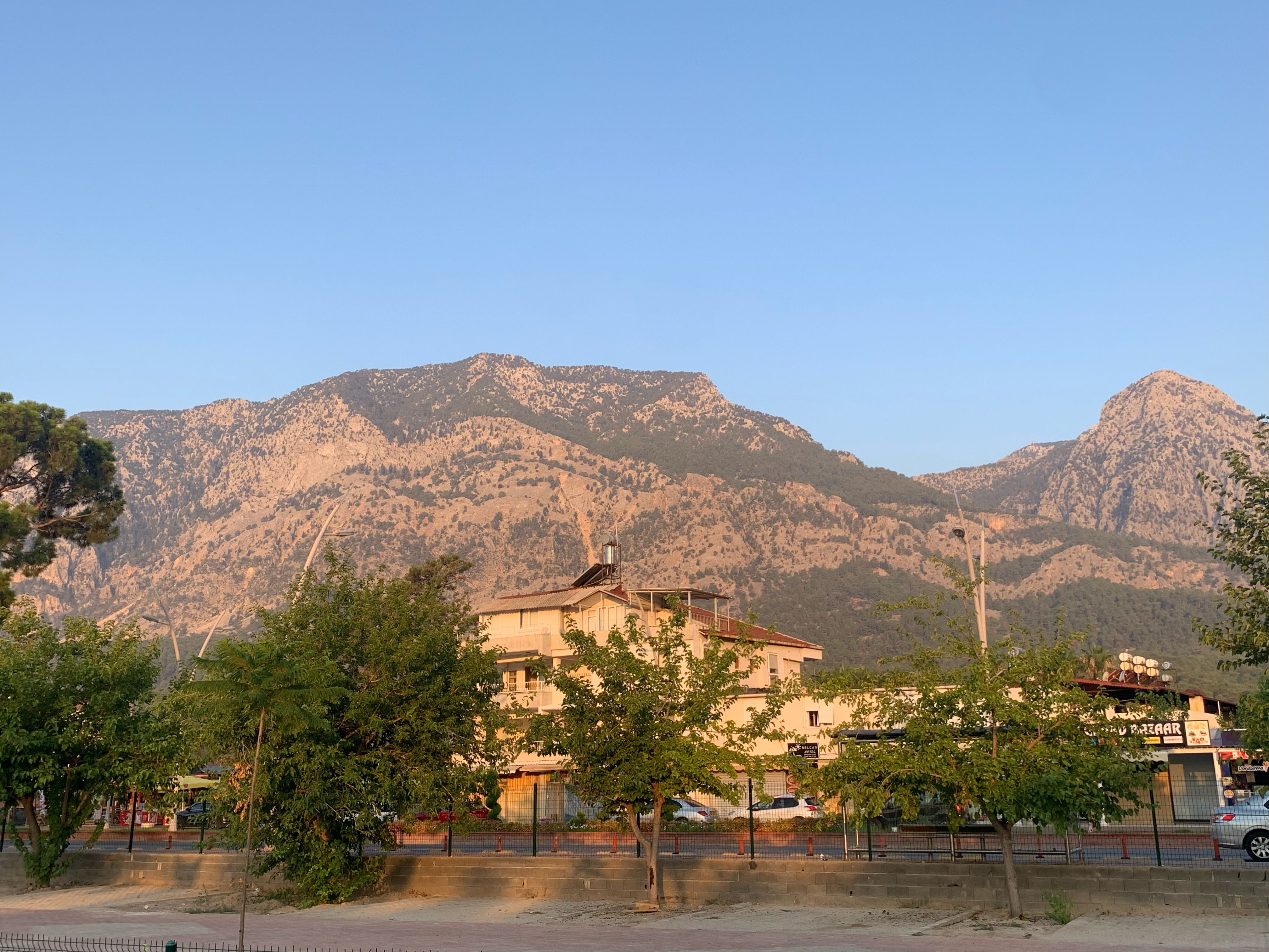 Clădirea principala