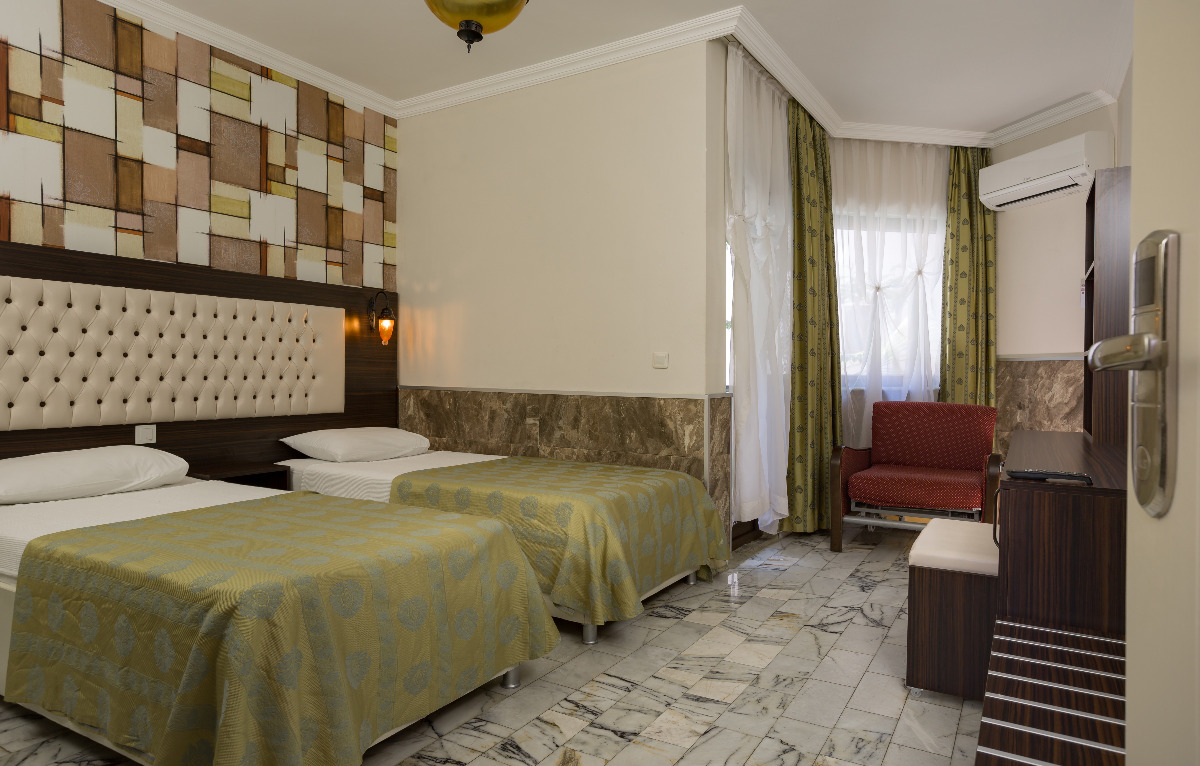STANDARD ROOM