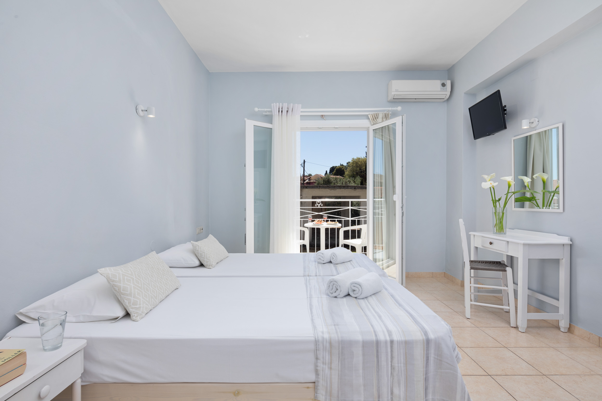 COMFORT STUDIO WITH BALCONY