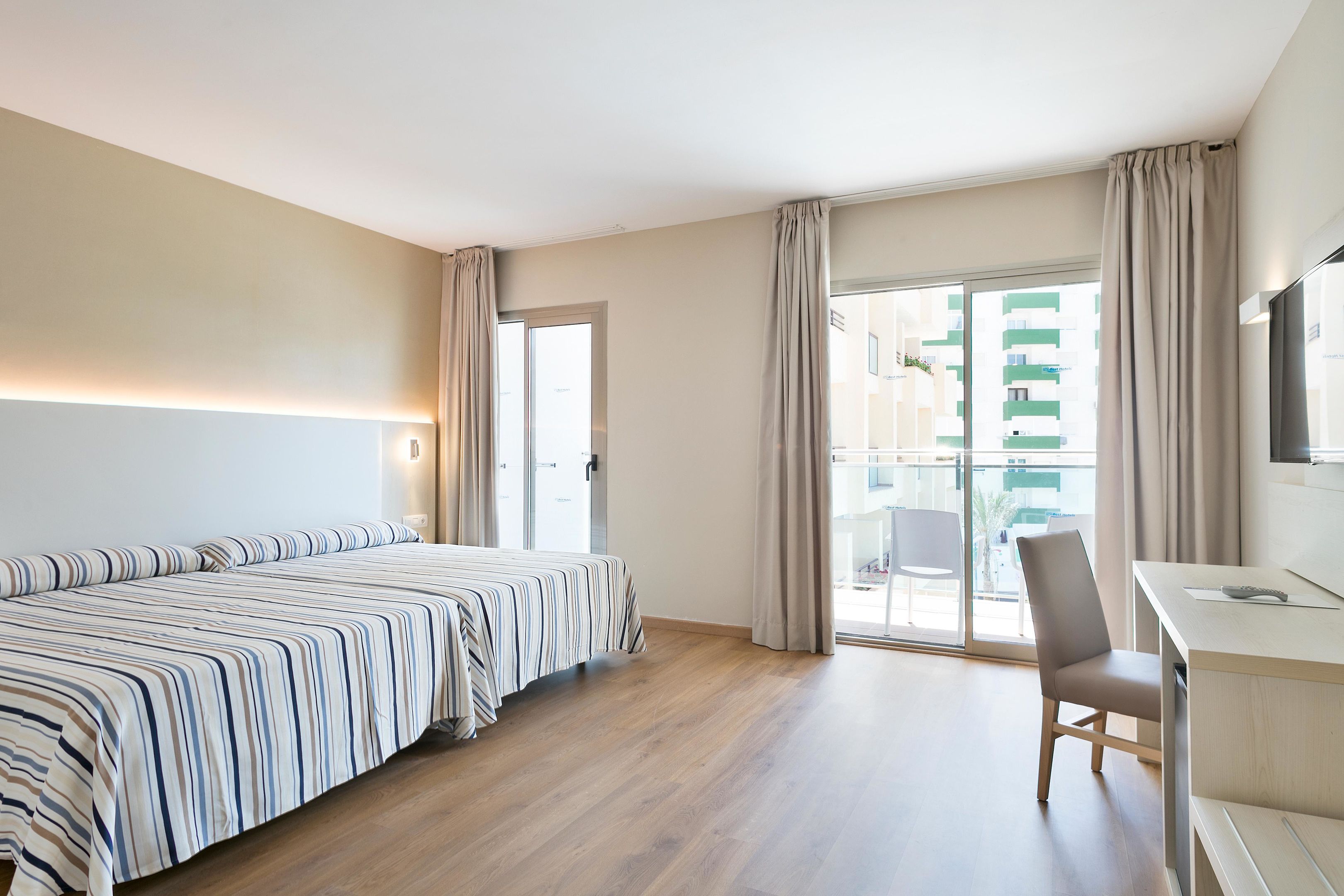 Superior Room with Balcony or Terrace