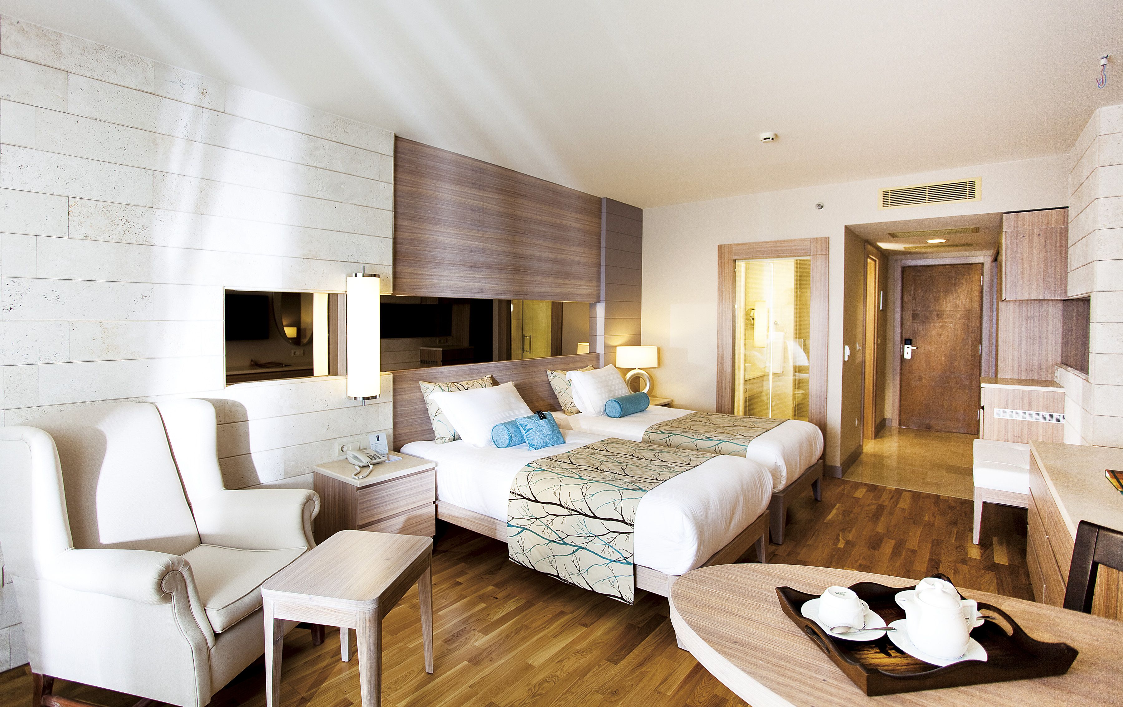 STANDARD ROOM LAND VIEW