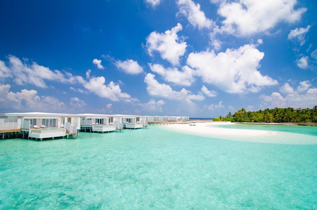 Reef Water Pool Villa