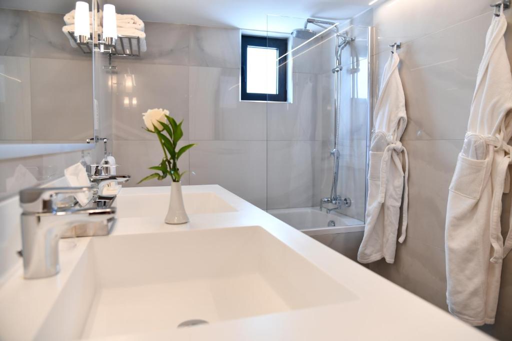 Standard JuniorSuite 