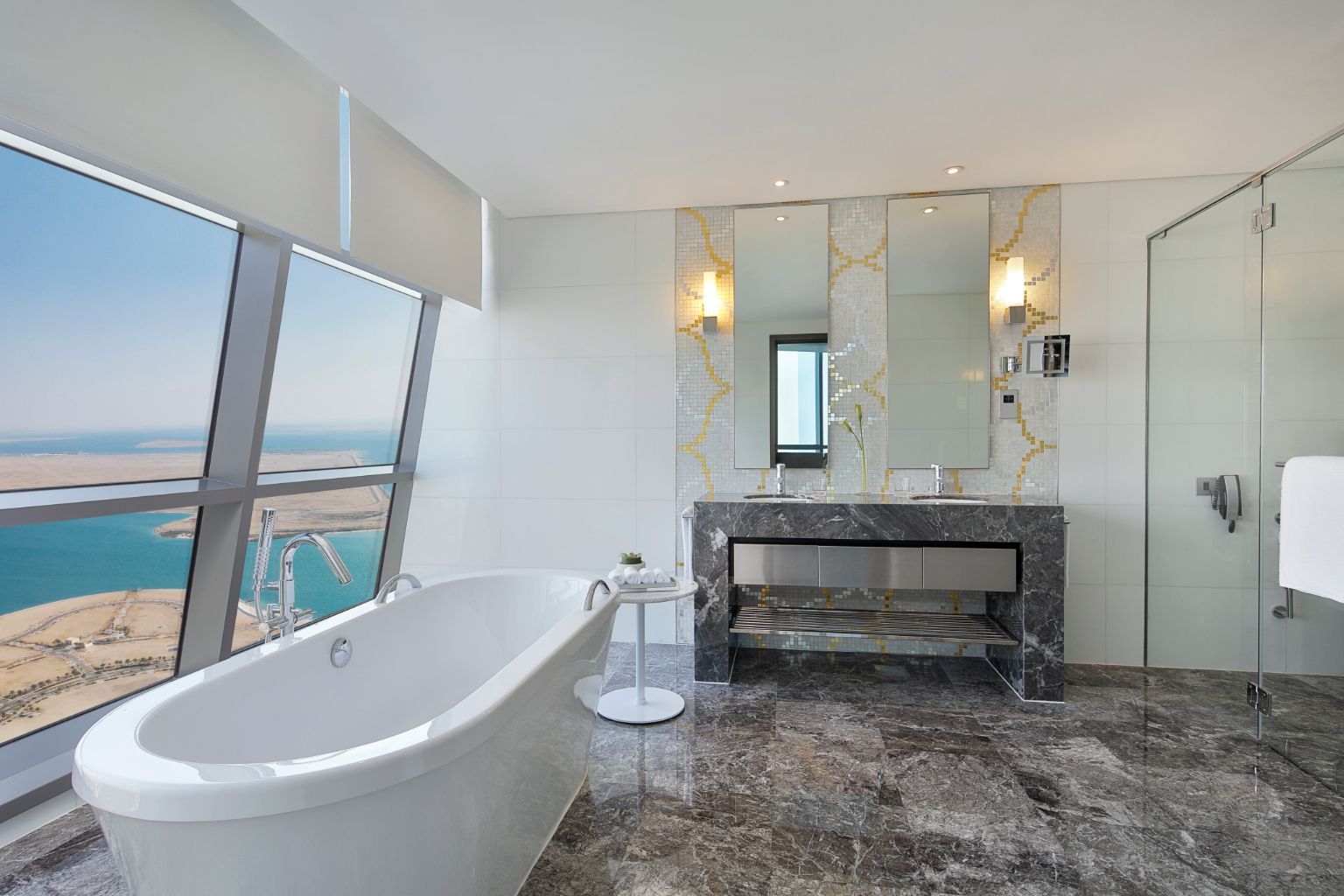 ETIHAD SUITE  – LEVEL 45