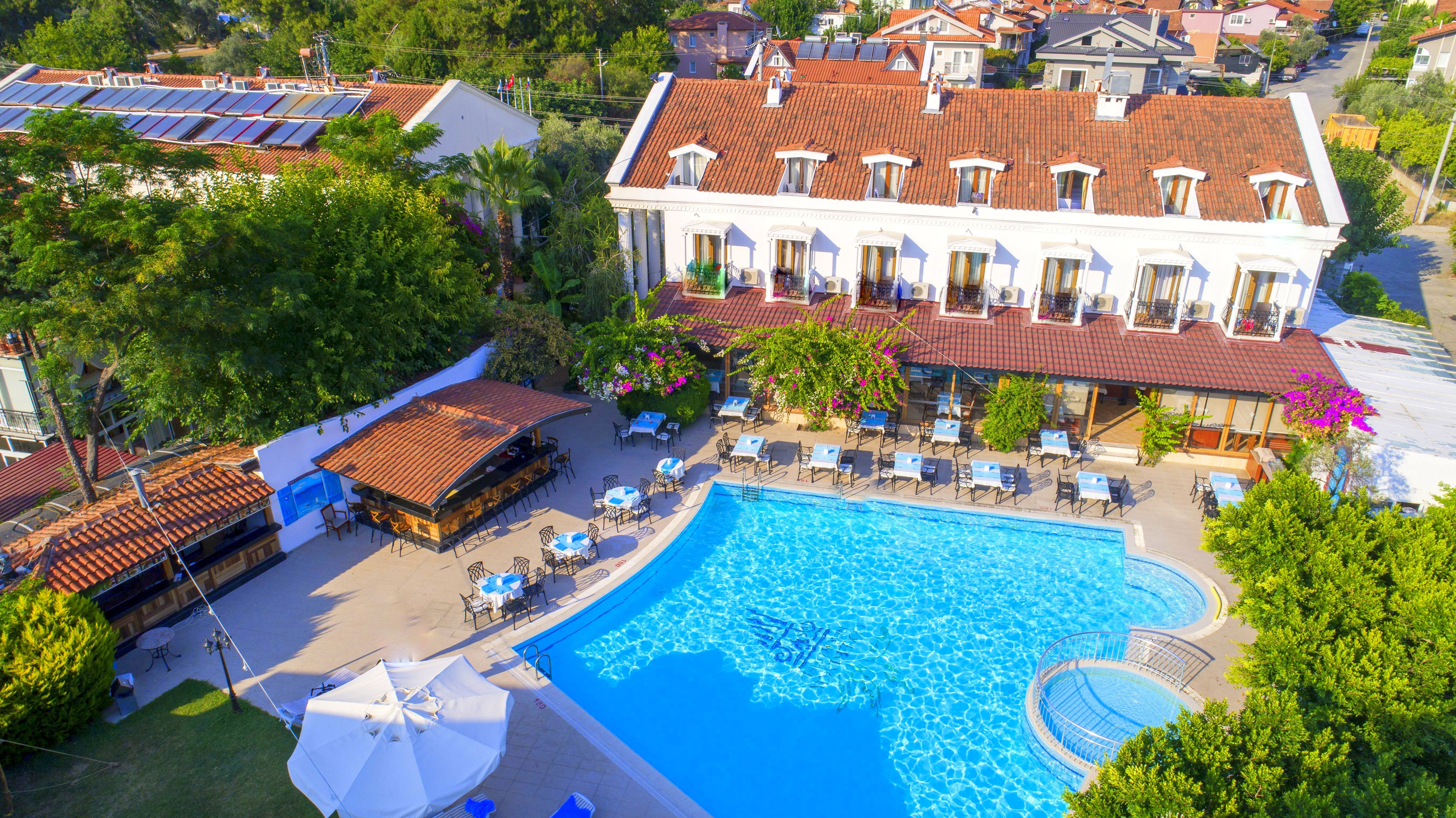 Piscina deschisă