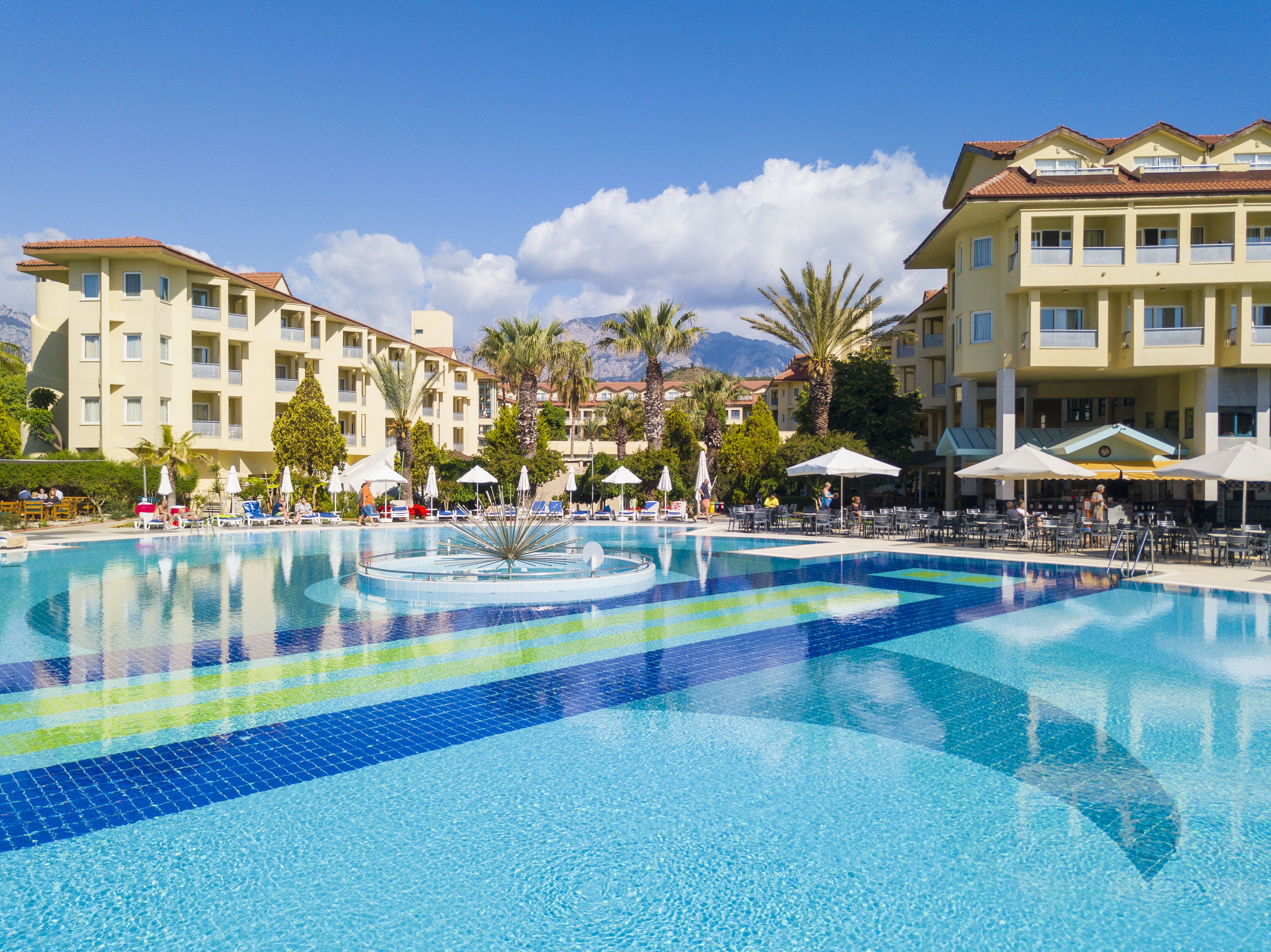 Piscina deschisă