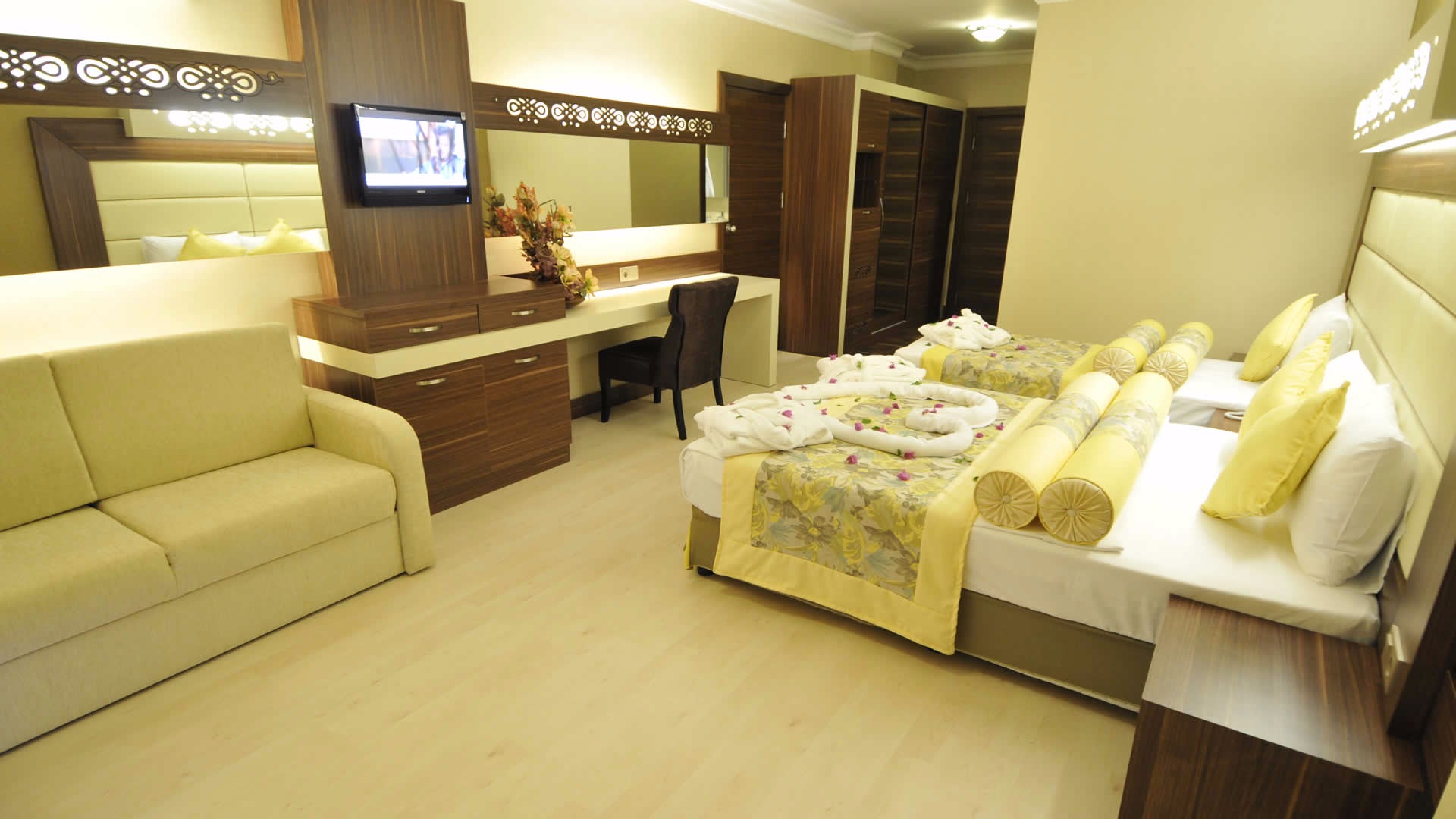 STANDARD ROOM