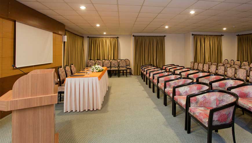 remi hotel sala conf 1.jpg