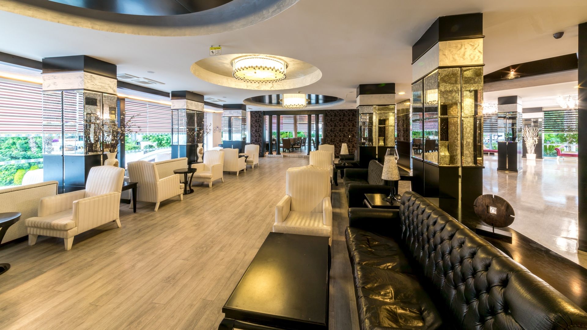 Lounge Bar