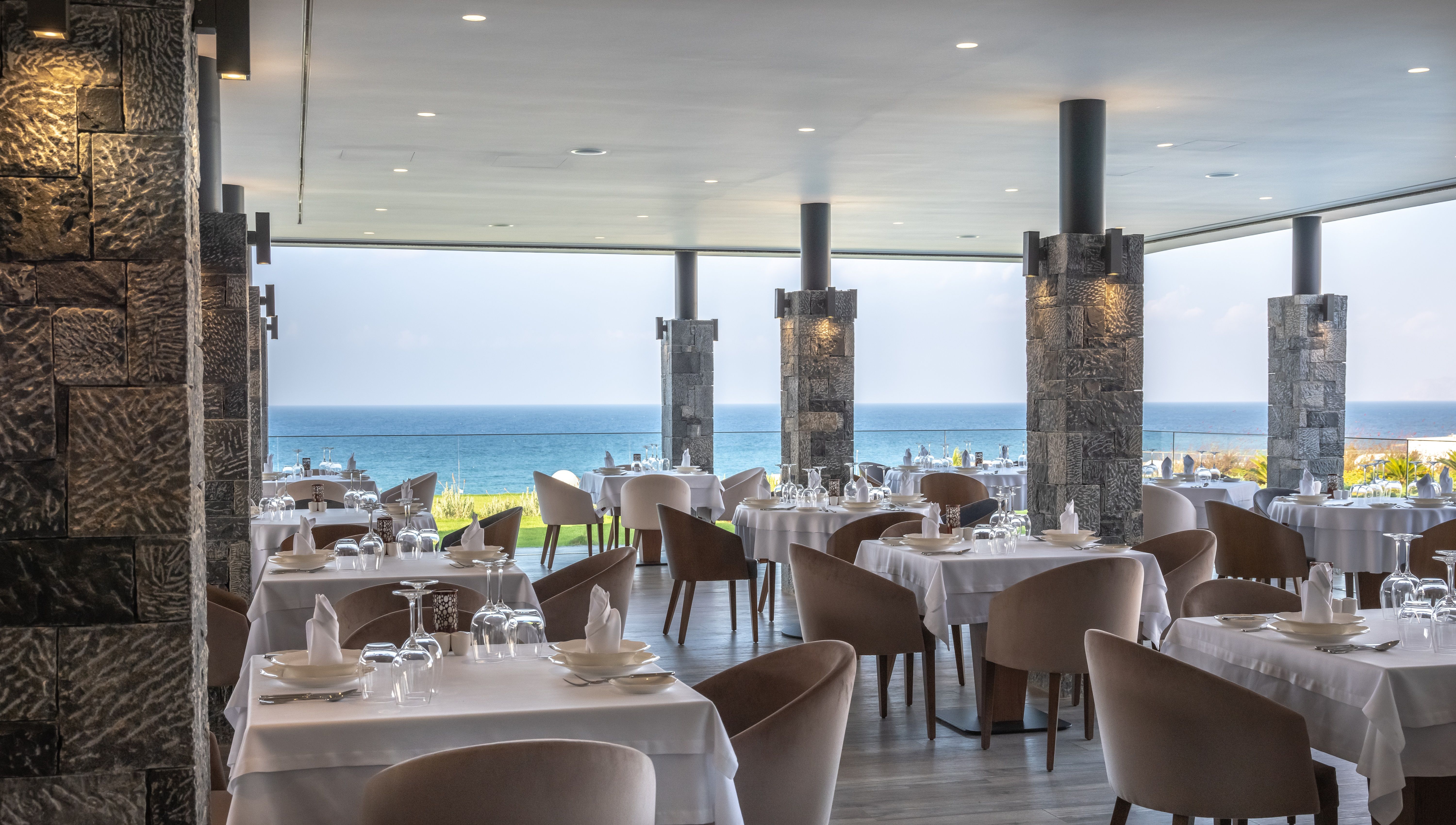 MAIN RESTAURANT CARPE DIEM