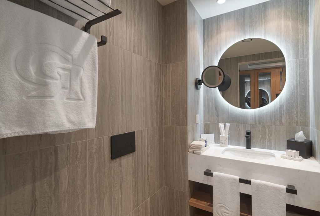 deluxe room (single use)