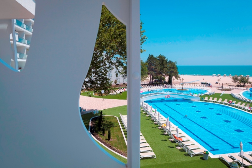 Piscina deschisă