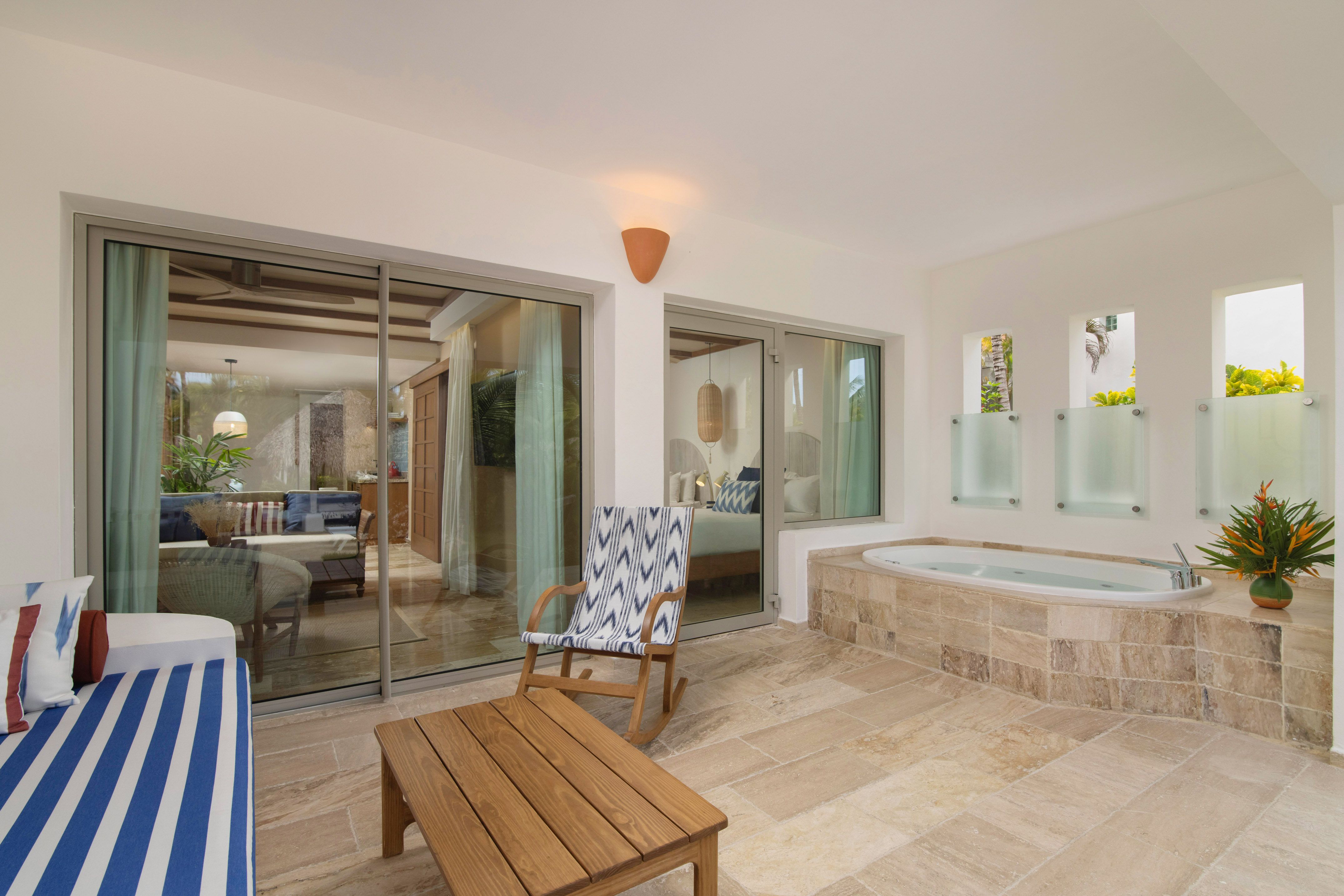SUITE ZEL SWIM-UP