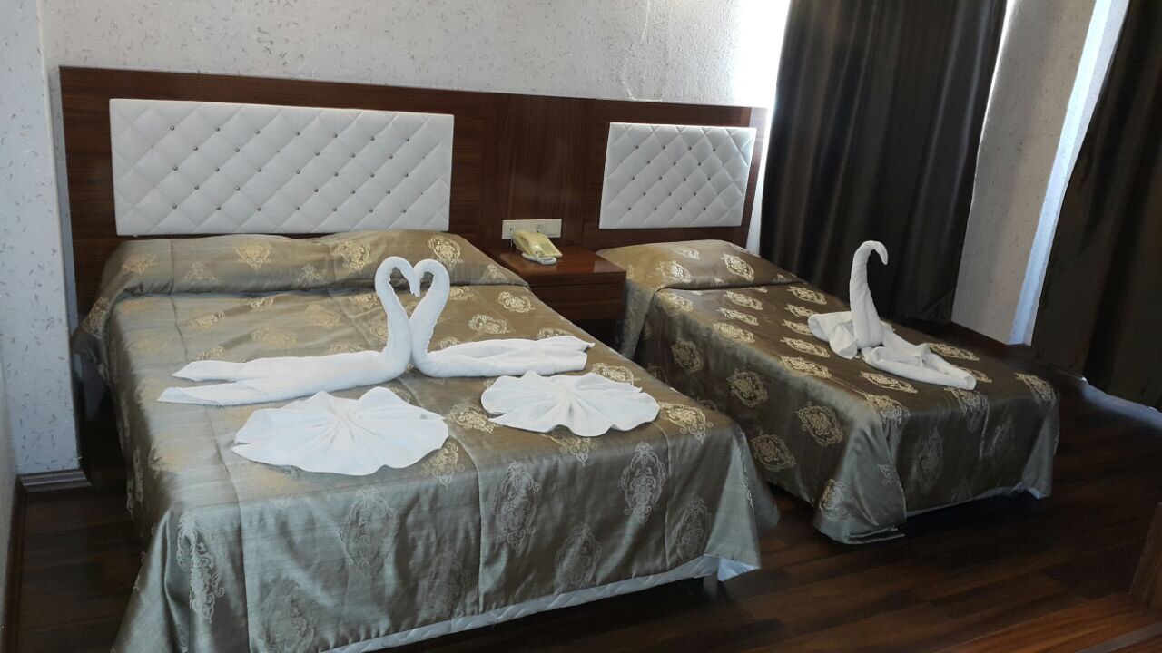 STANDARD ROOM 