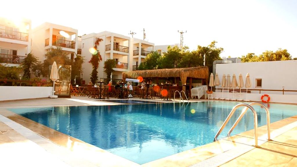 Piscina deschisă