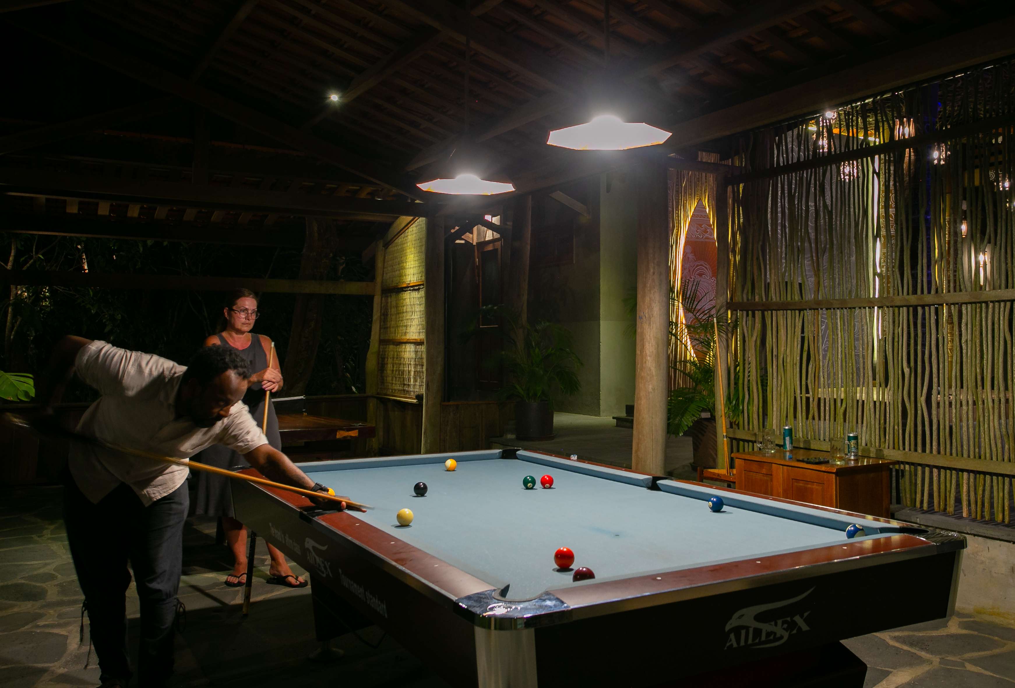 Coral Bay Lounge