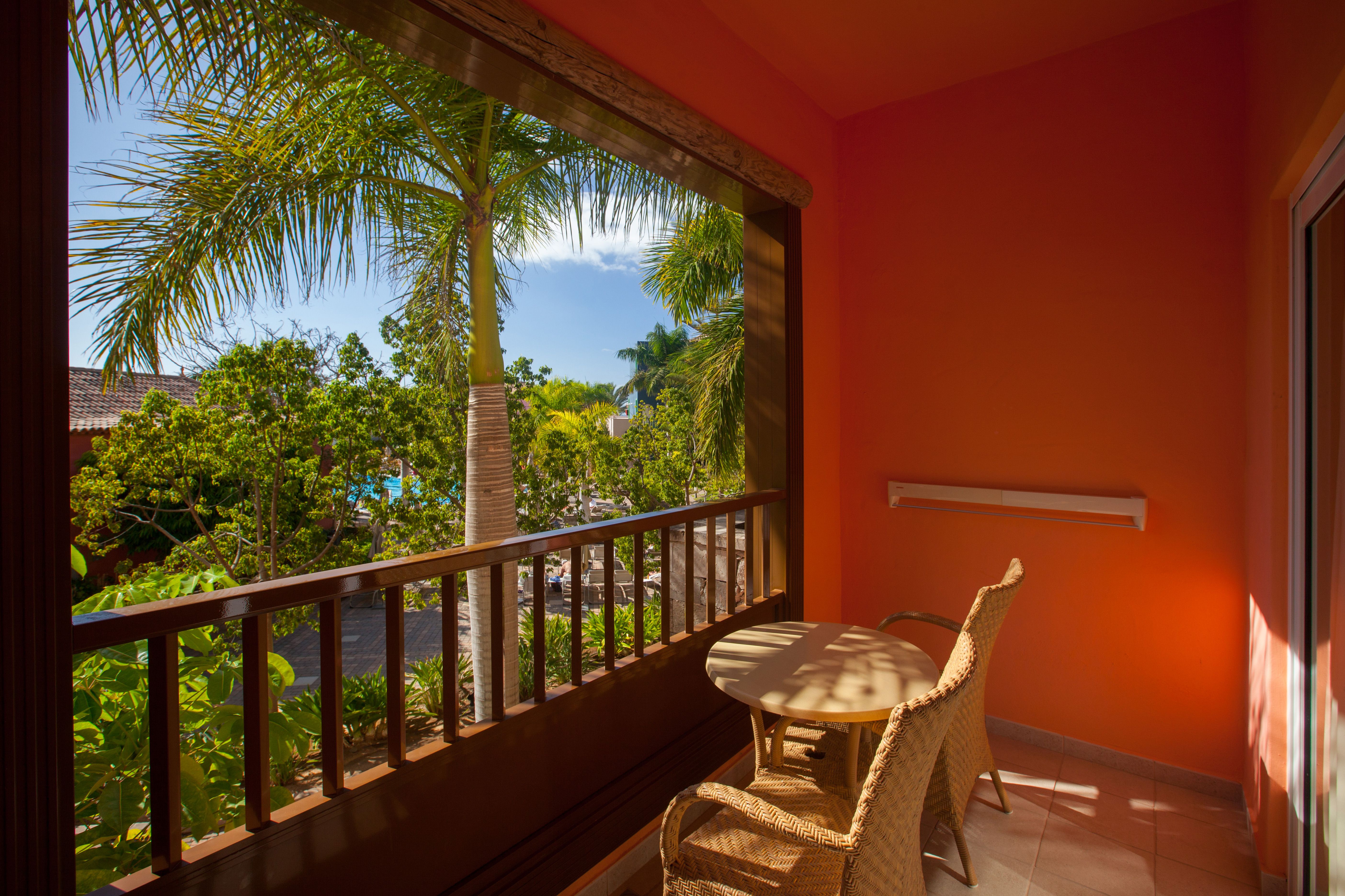 DOUBLE STANDARD BALCONY POOL VIEW
