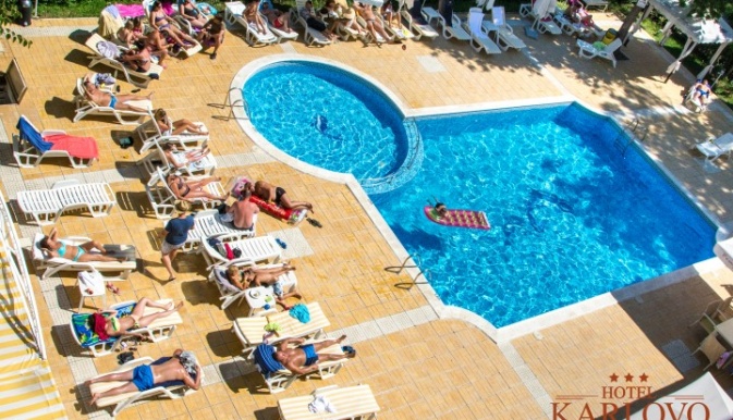 Karlovo piscina 1.jpg