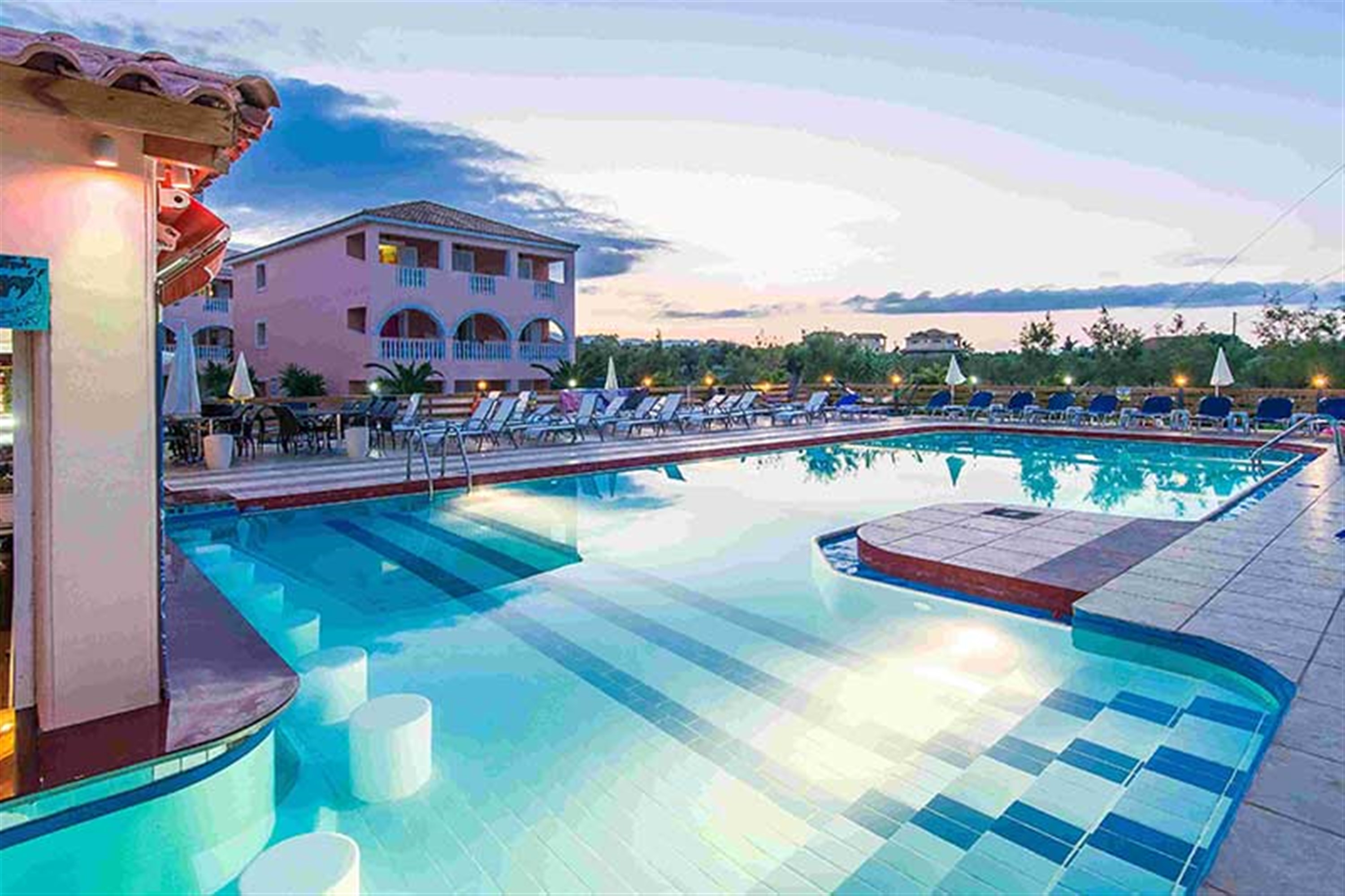Piscina deschisă