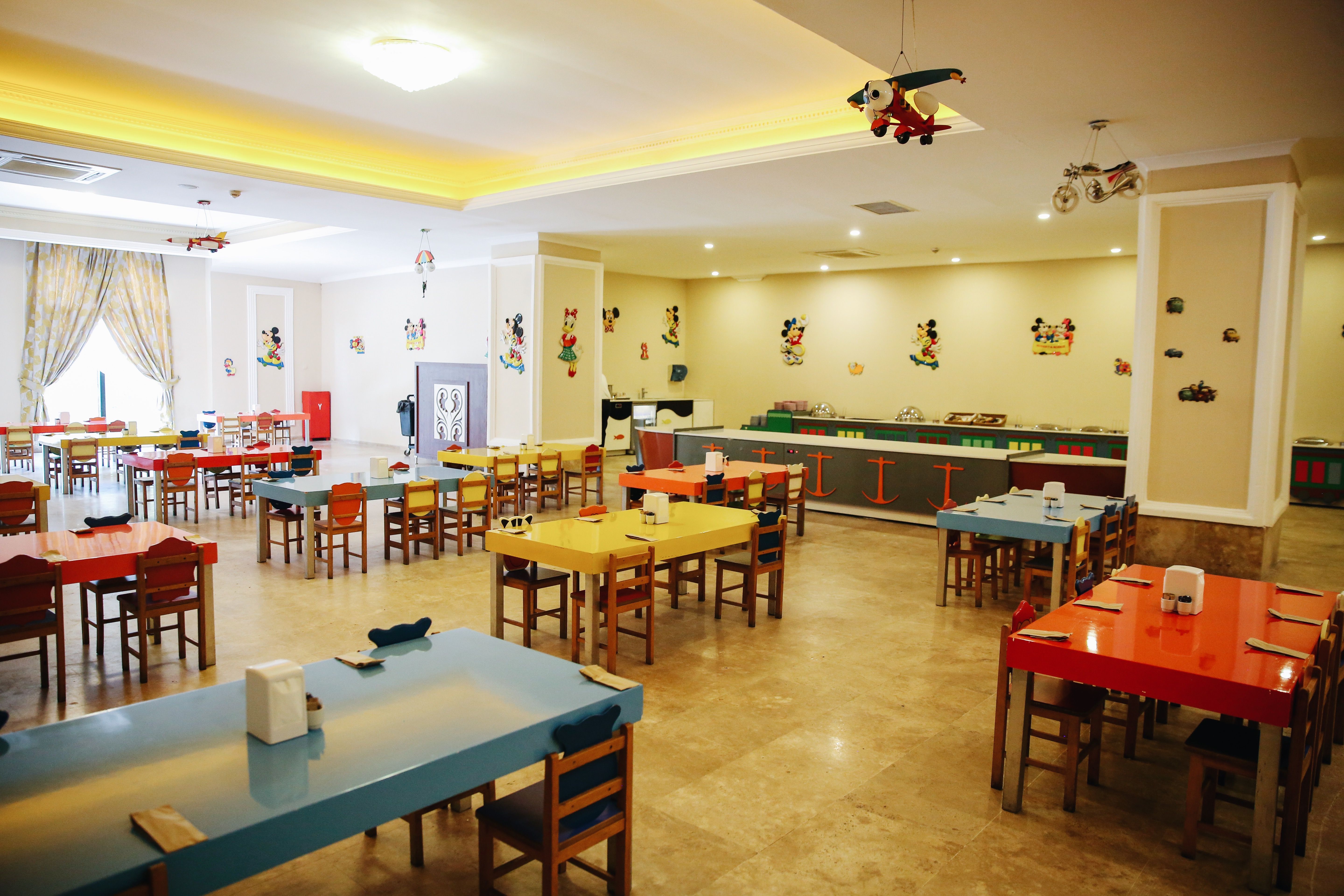 NOVELLA CLASSIC RESTAURANT