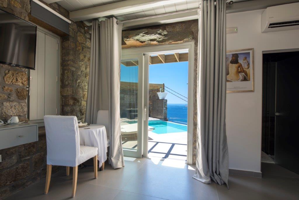 Grand Deluxe Three Bedroom Villa with Private Pool and Sea View