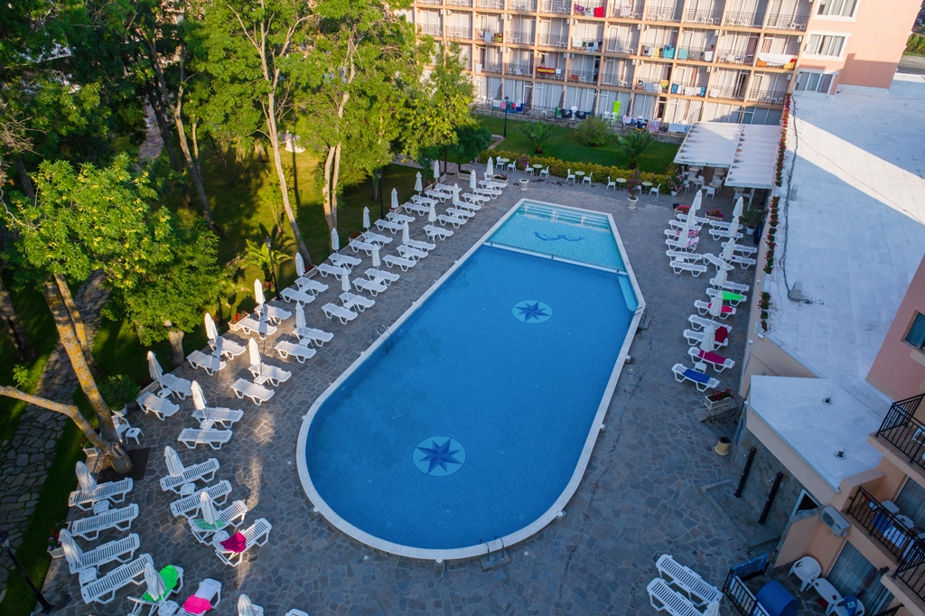 Piscina deschisă