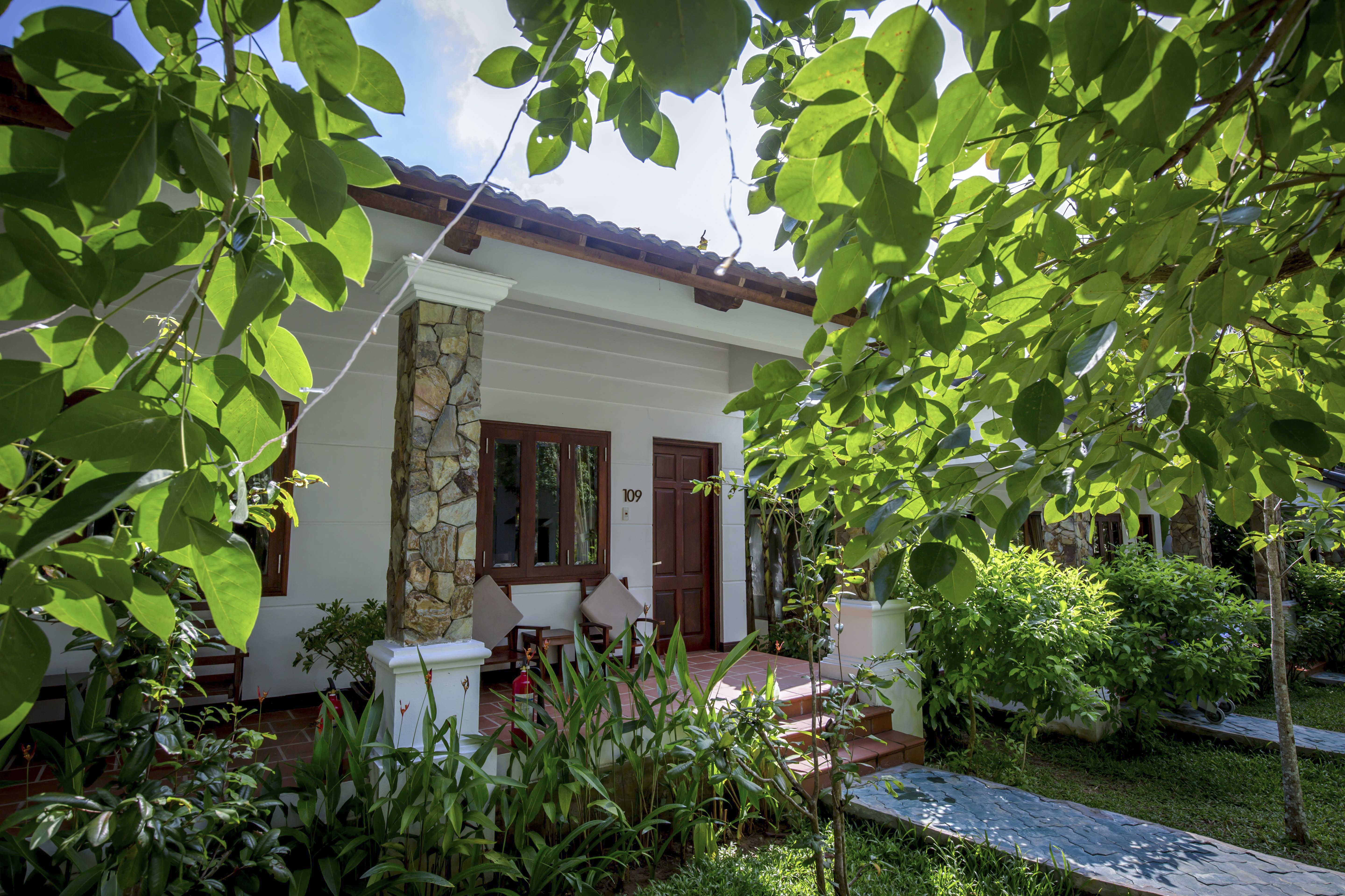 SUPERIOR GARDEN VIEW