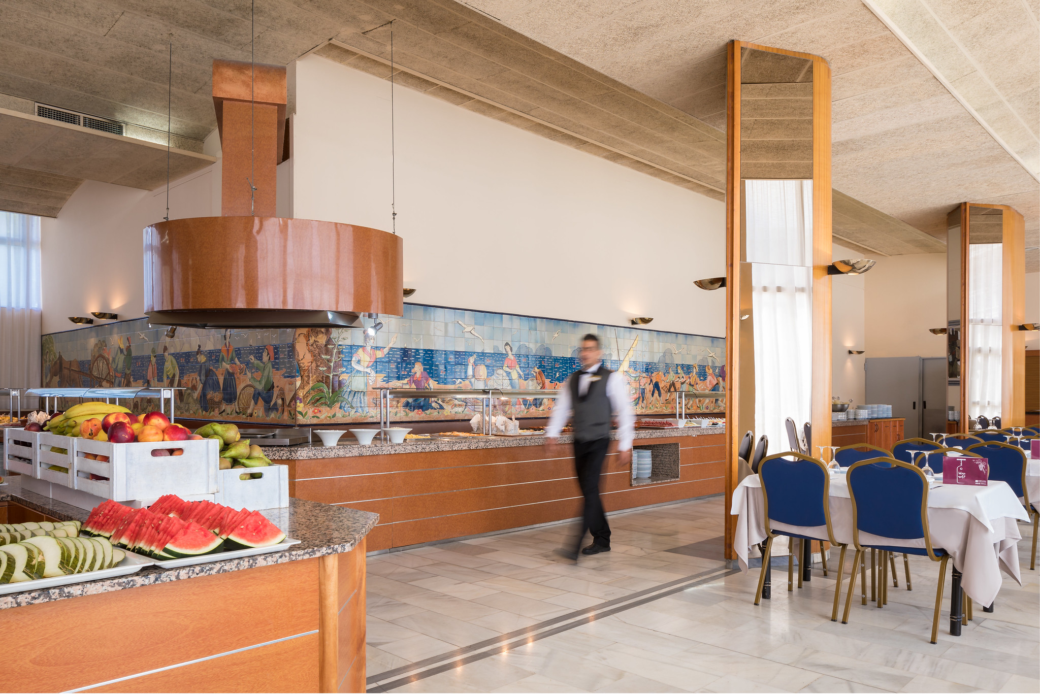 Main restaurant 