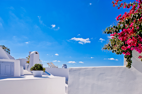 cliffside-hotel-santorini28.jpg