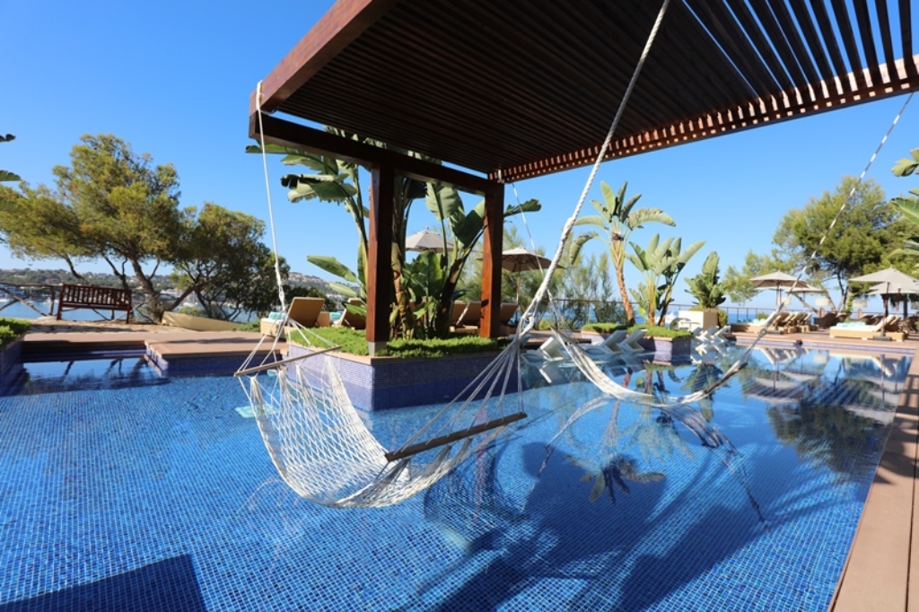 Piscina deschisă