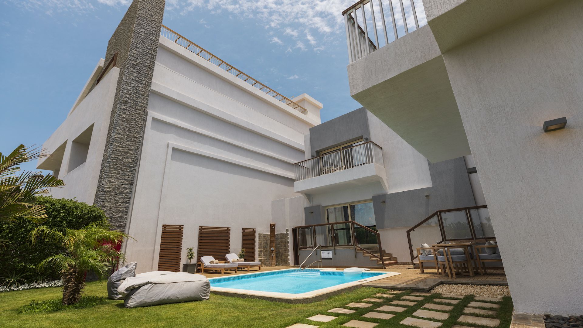 POOL SUITE SEA VIEW