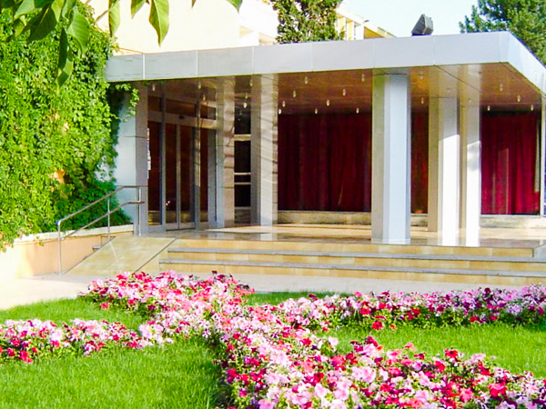 Mamaia, Hotel Palas, gradina.jpg