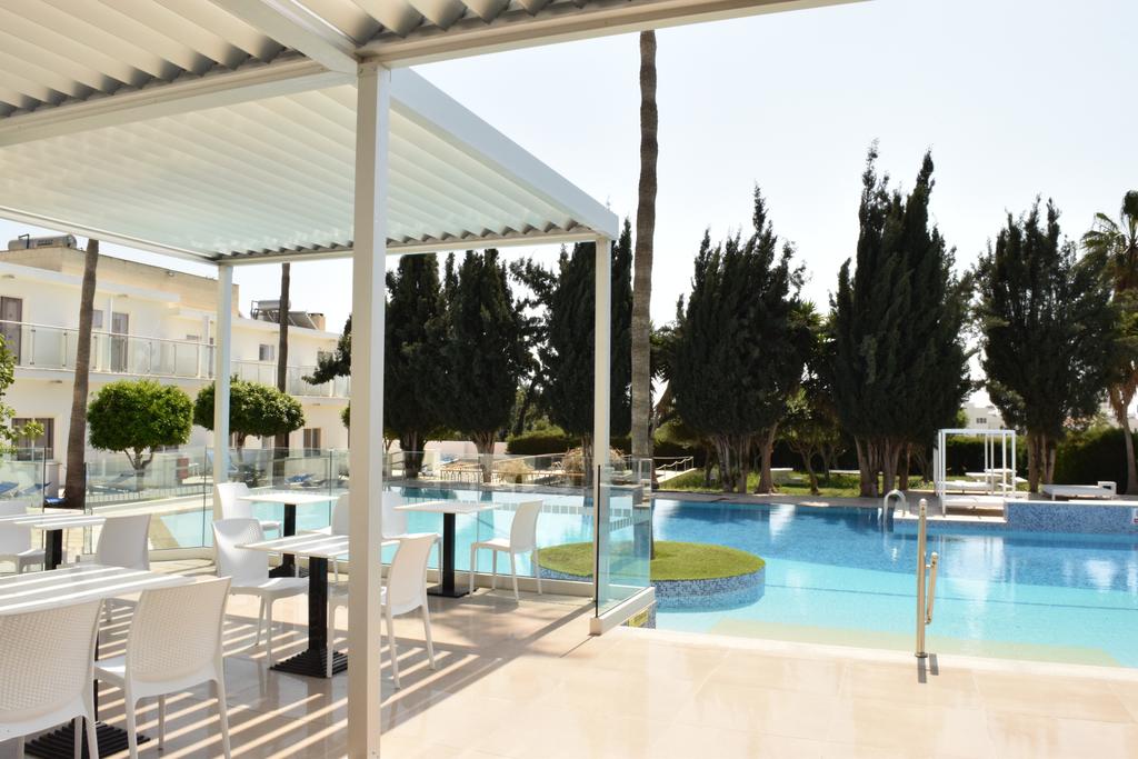 Piscina deschisă