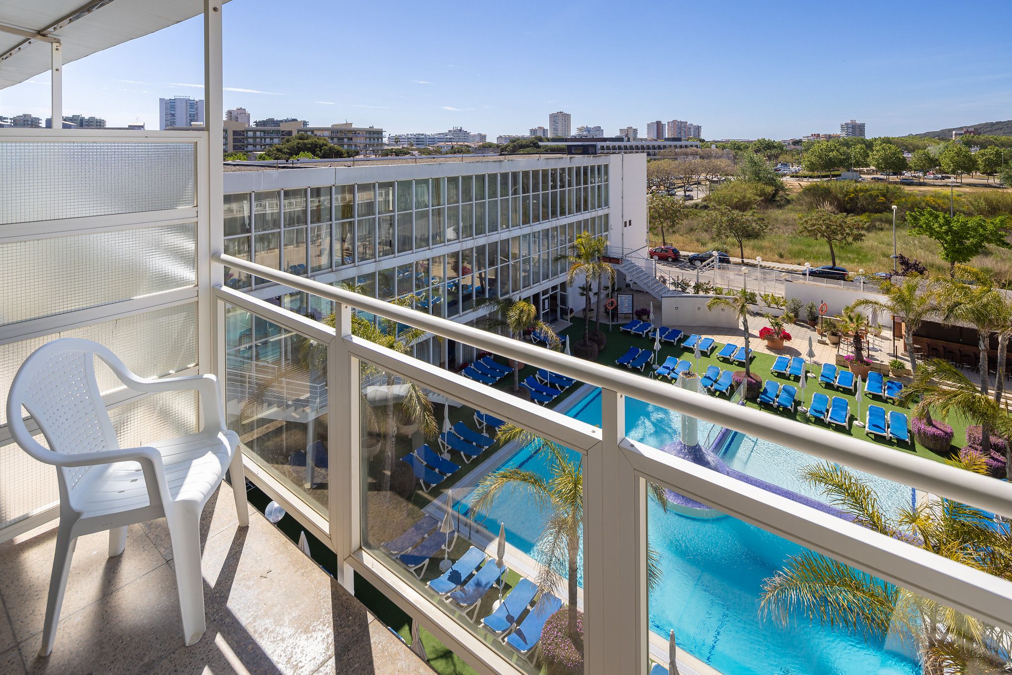 POOL VIEW ROOM