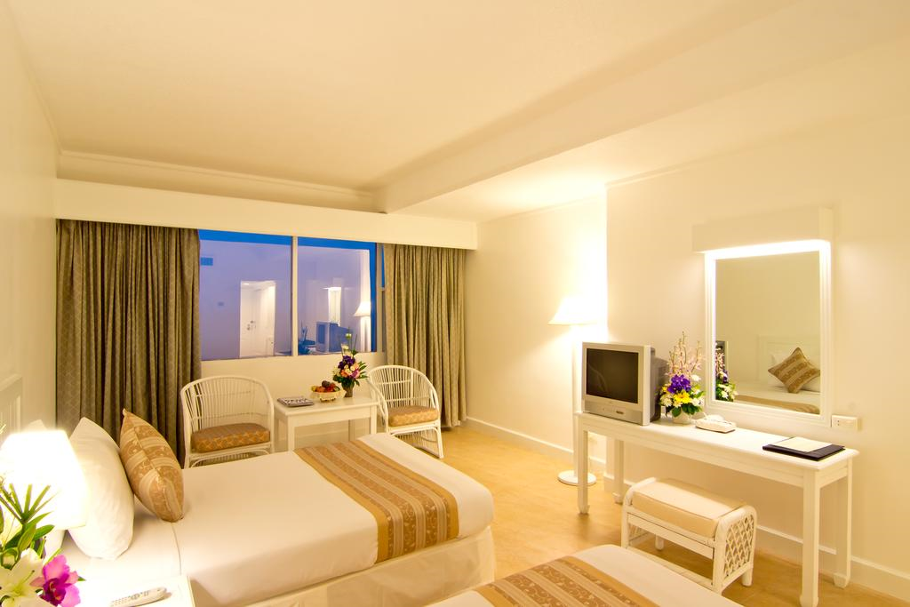 SUPERIOR ROOM 