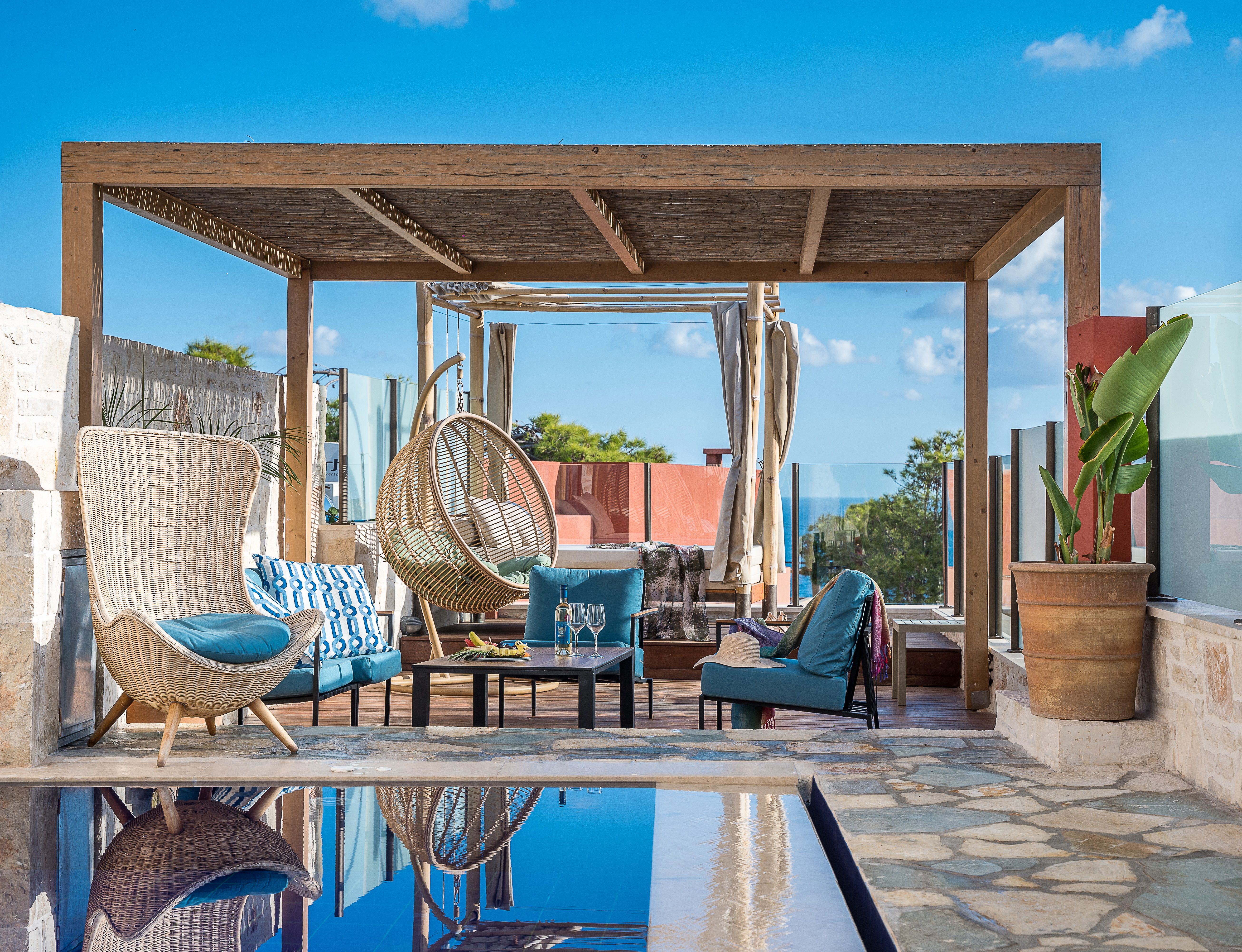 Luxury One-Bedroom Suite Sea View Private Pool