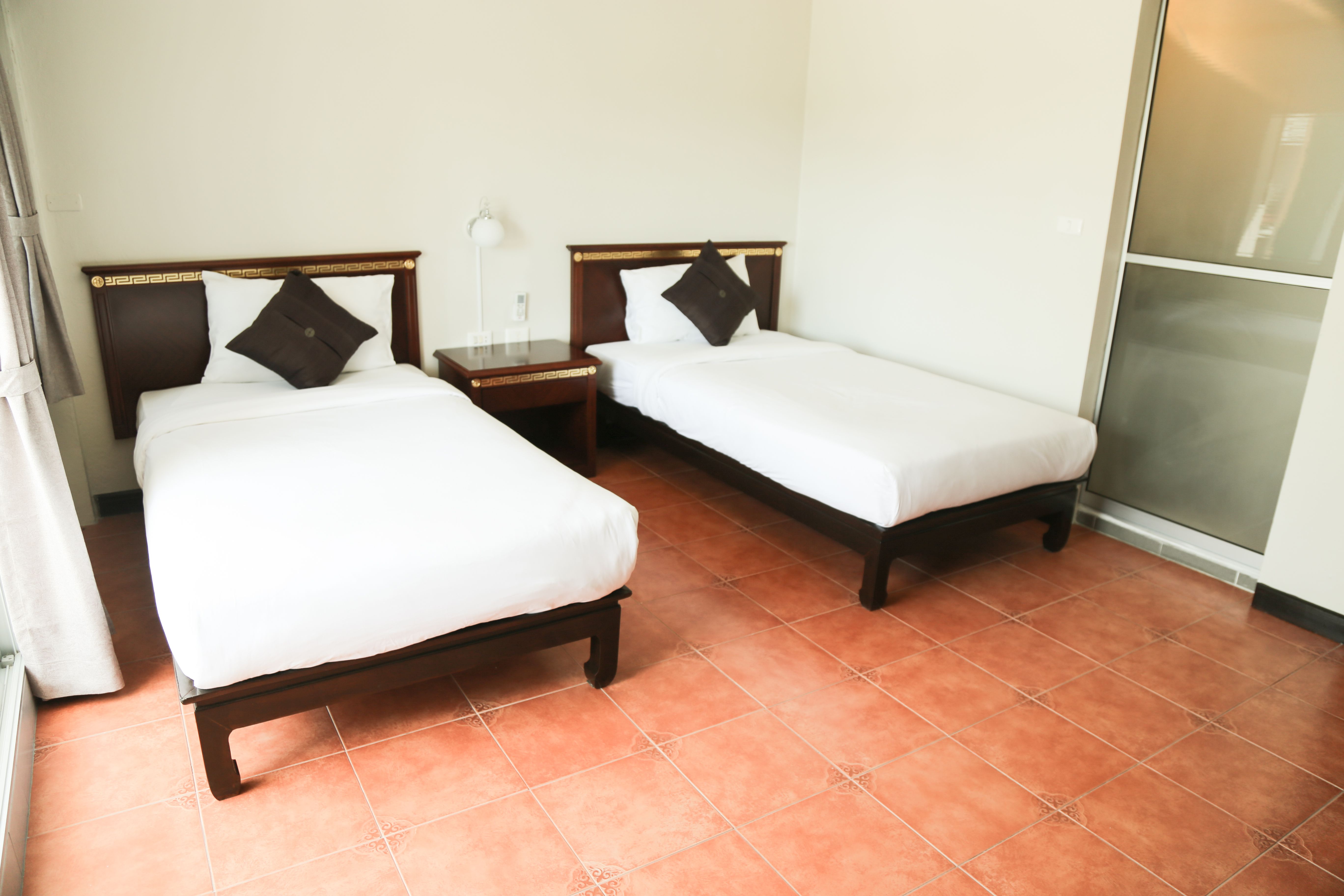 STANDARD GROUND FLOOR NO VIEW 