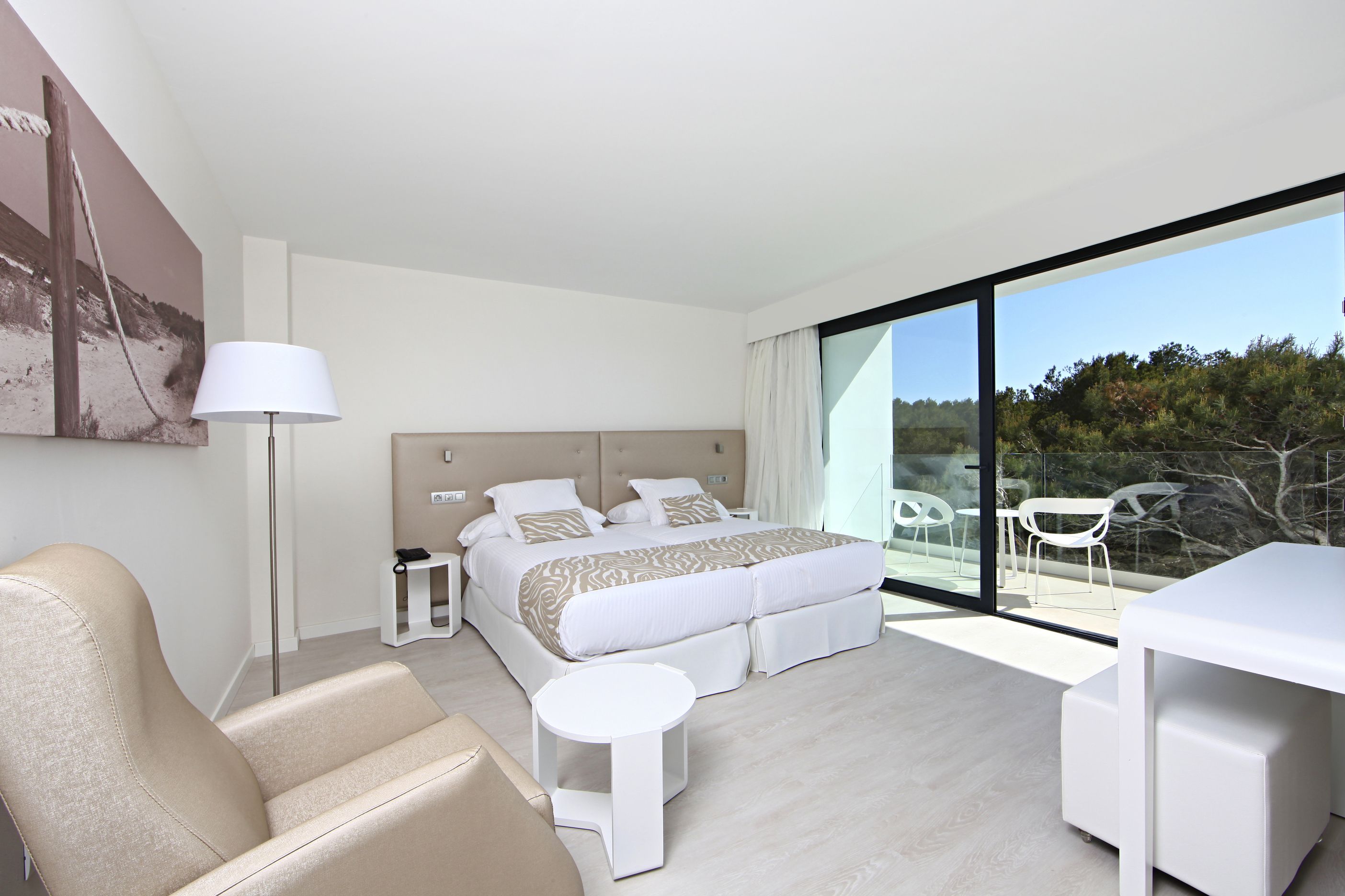 DOUBLE ROOM GARDEN VIEW