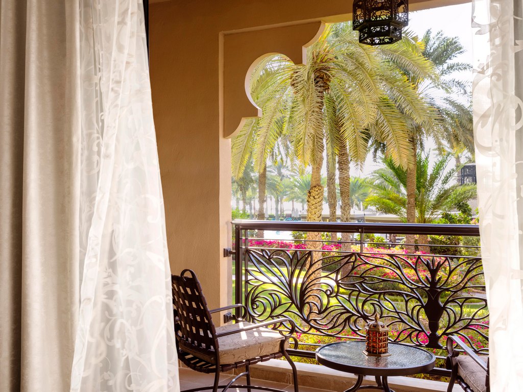 Arabian Court Deluxe Room 