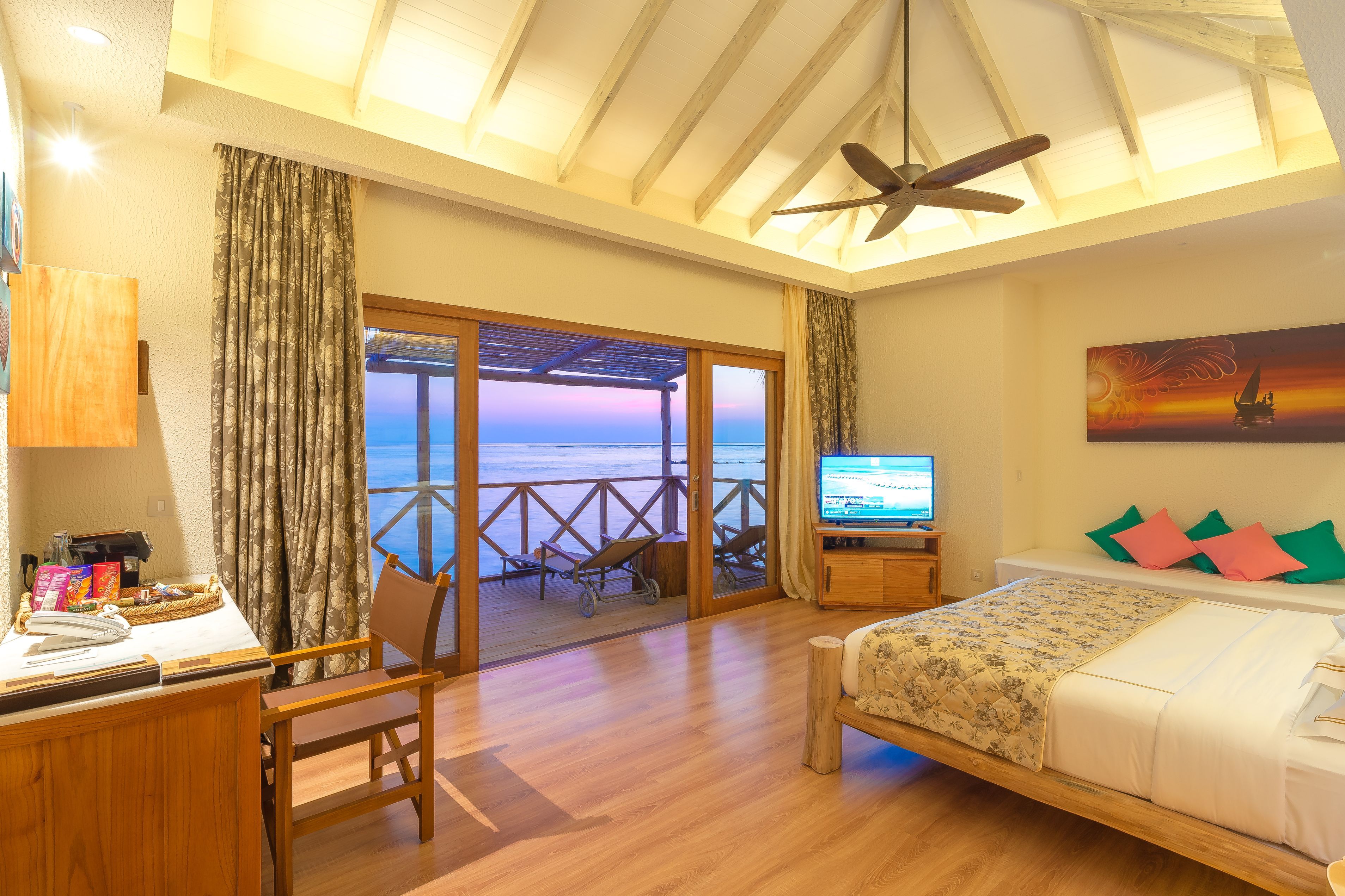 Aqua Suite with Pool