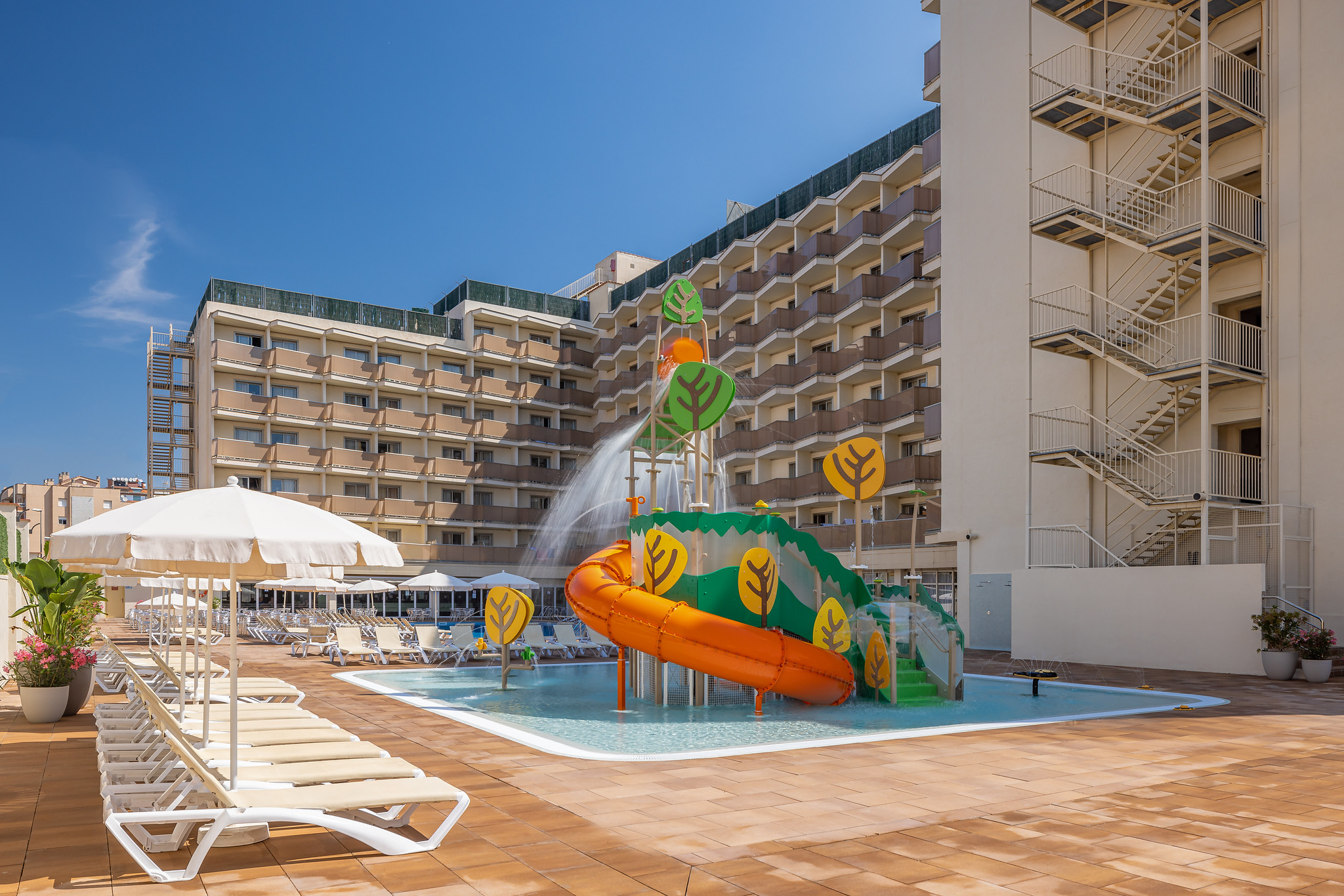 Piscina deschisă