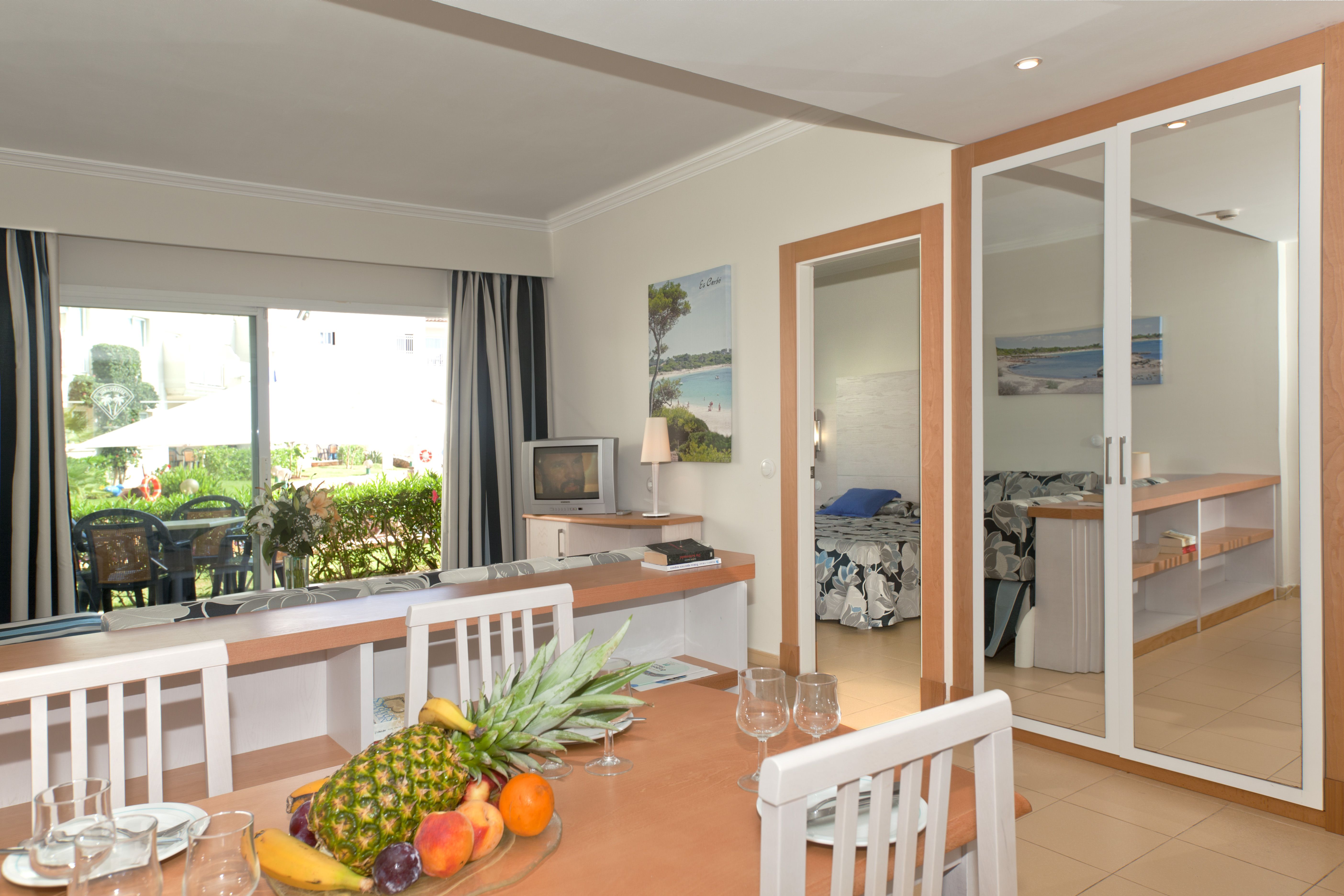 APARTMENT CAPACITY 4